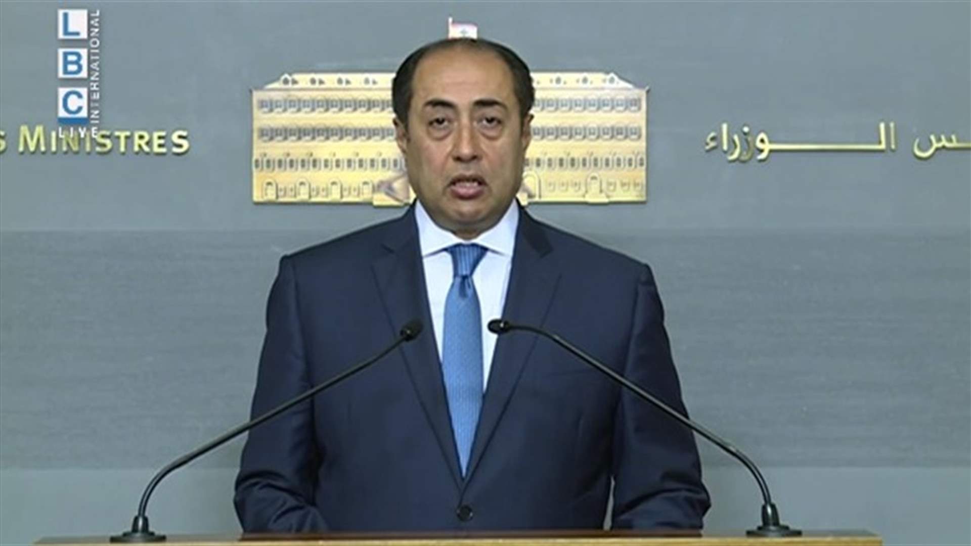 زكي من السراي الحكومي: الوضع الاقتصادي والازمة السياسية بحاجة الى مساعدة عربية ومد يد العون