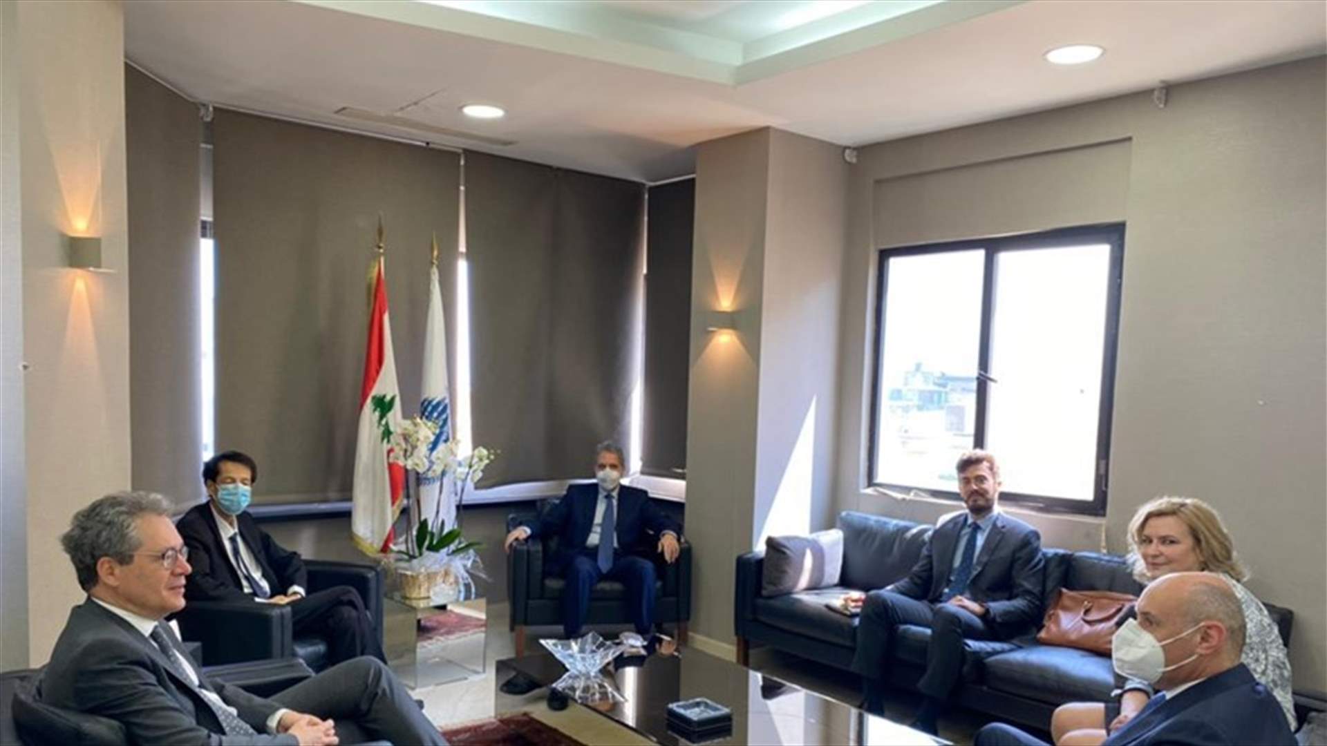وزني التقى ممثل المدير العام للمالية الفرنسية وبحثا في التعاون المشترك بين الإدارتين الفرنسية اللبنانية ووزارة المال