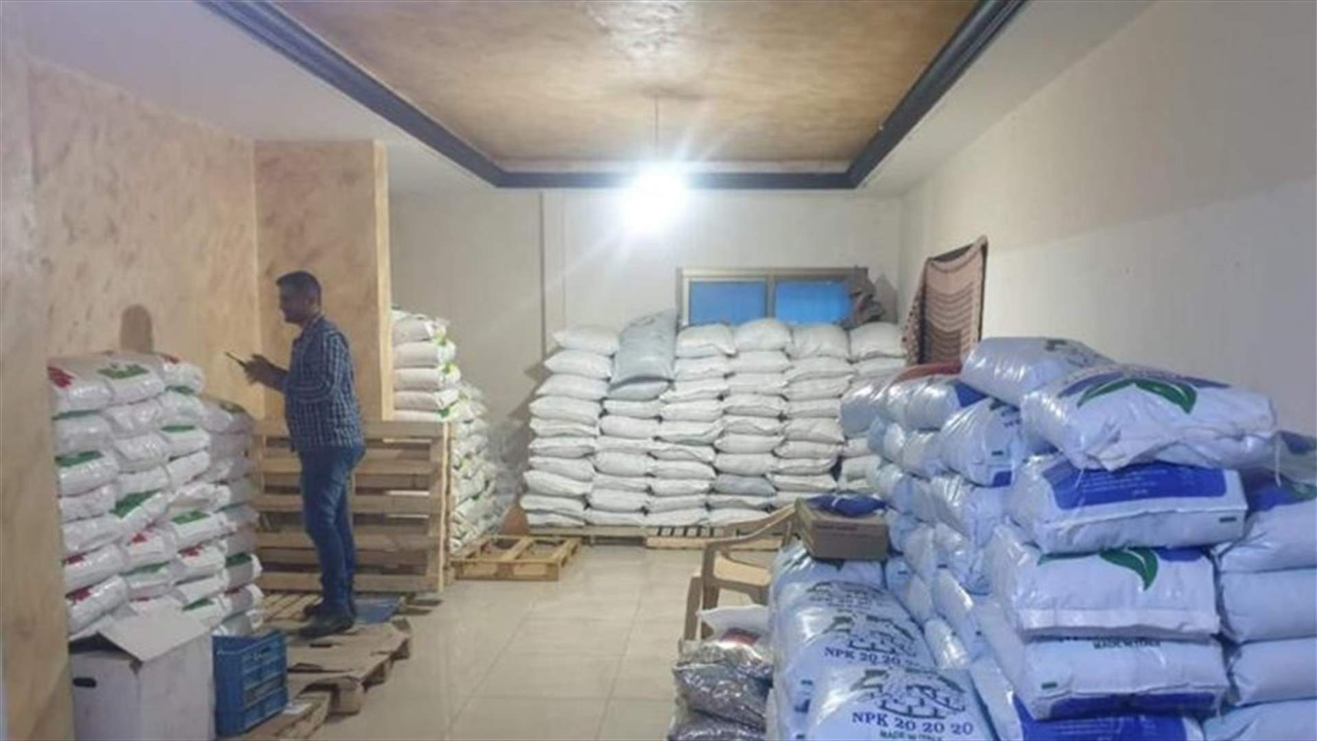 توقيف ستة أشخاص بجرم تهريب أطنان من السماد الزراعي المغشوش