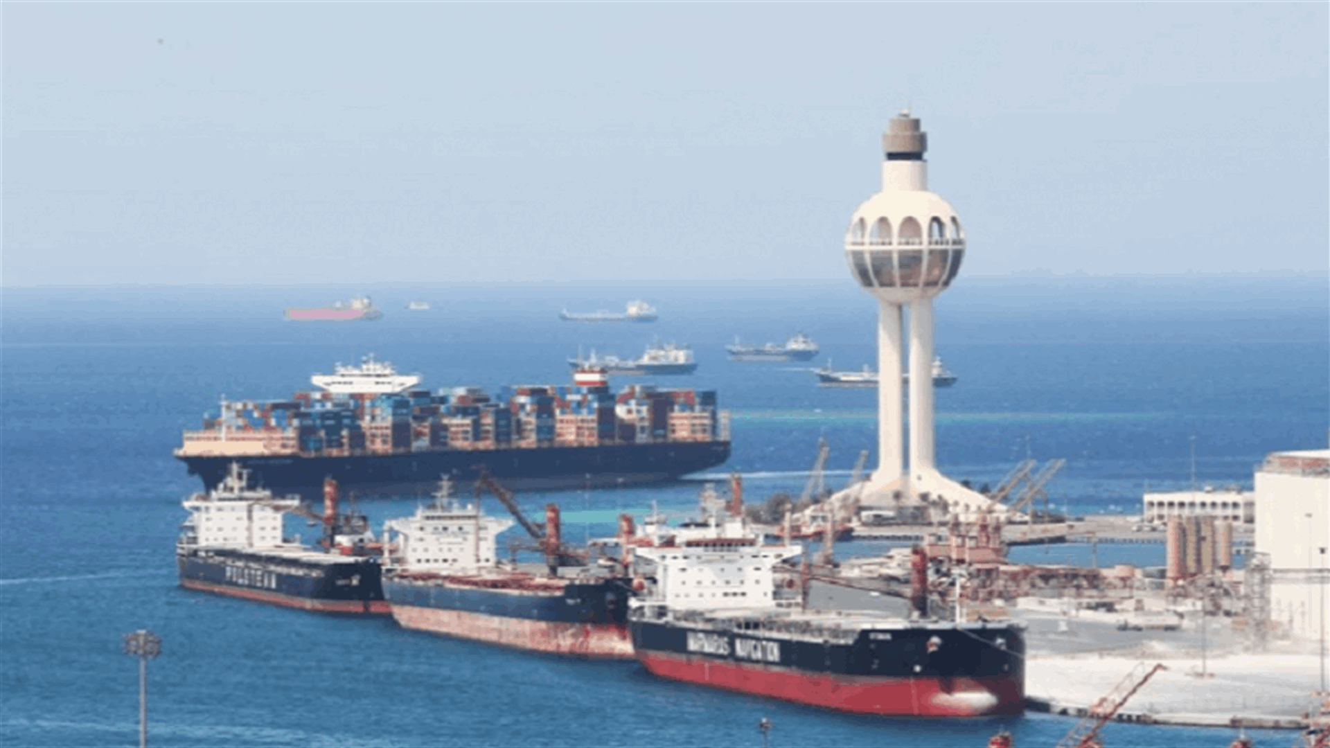 Saudi Jeddah Islamic port halts maritime traffic due to wind speed