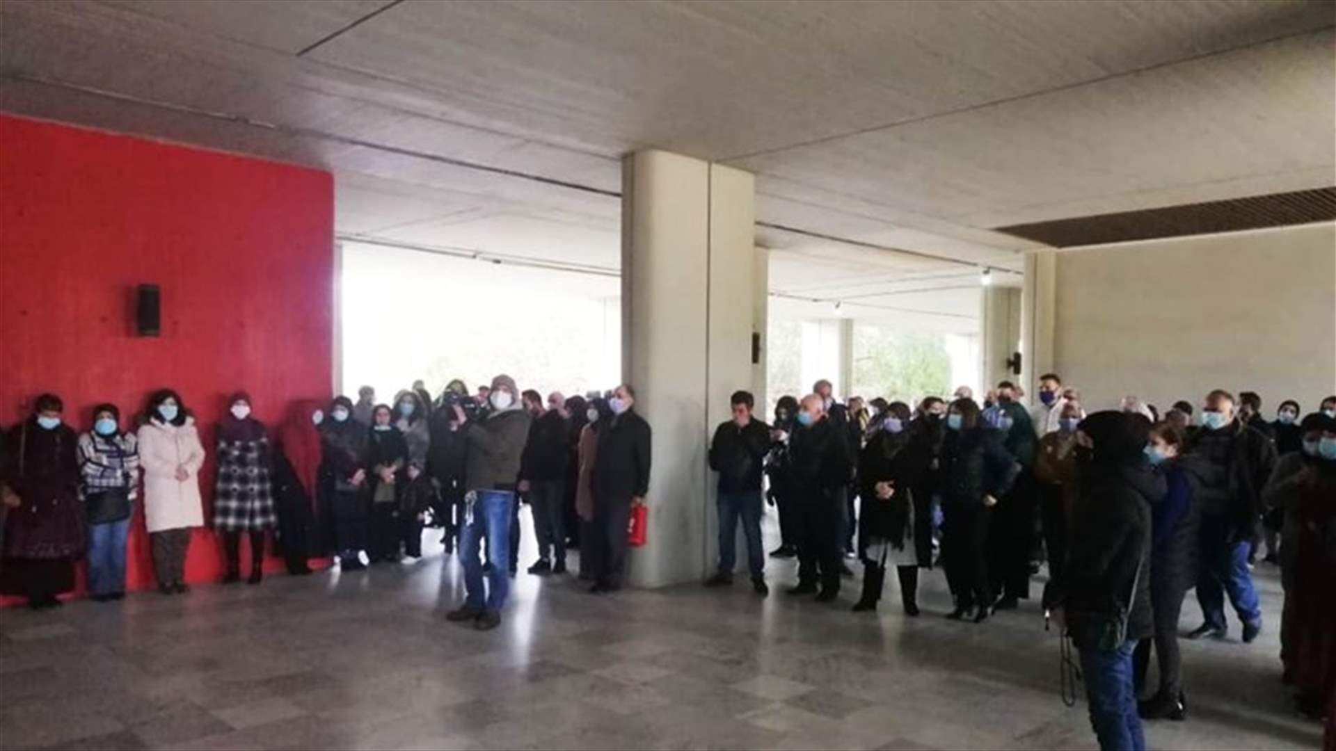اعتصام لرابطة العاملين في الجامعة اللبنانية في الحدث للمطالبة بنظام المداورة