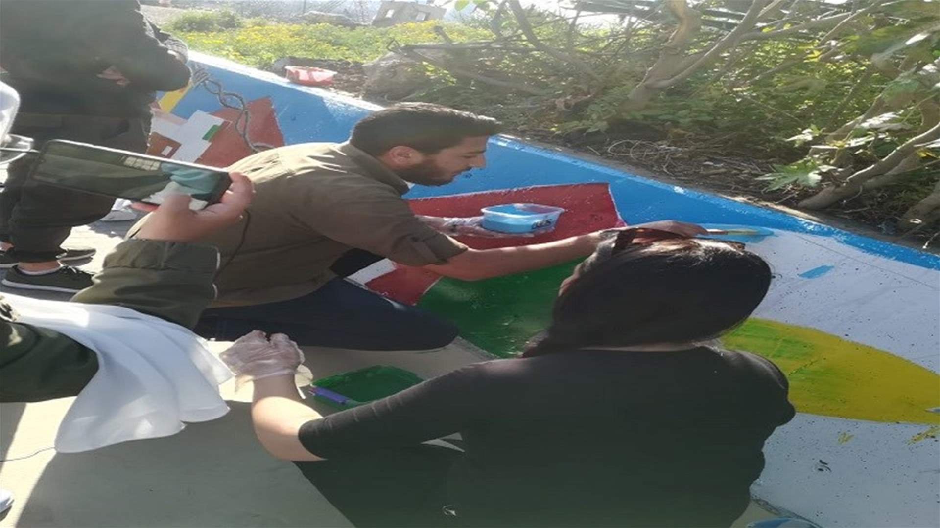 انطلاق نشاط فني تعبيري في موقع التفجير على جدار مرفأ بيروت (صورة)