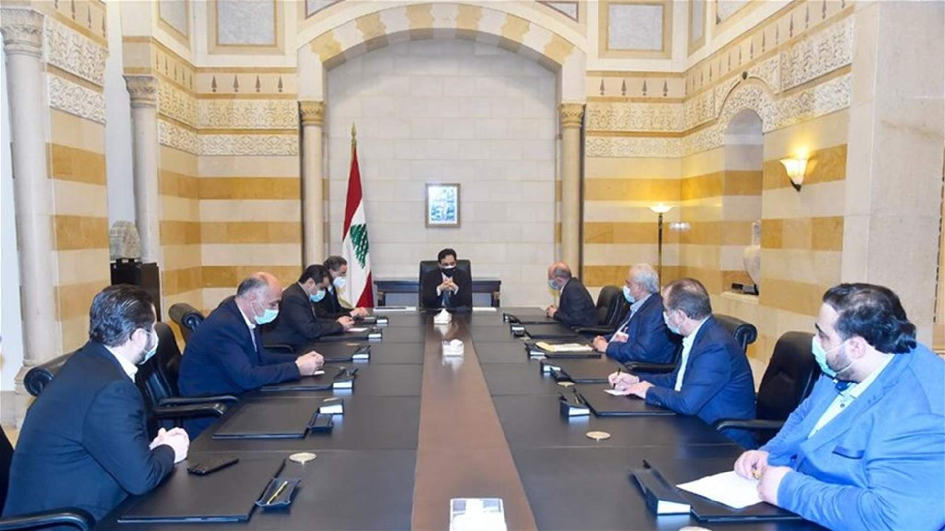 دياب بحث في أزمة قطاع الافران مع نعمة ووفد عمالي نقابي