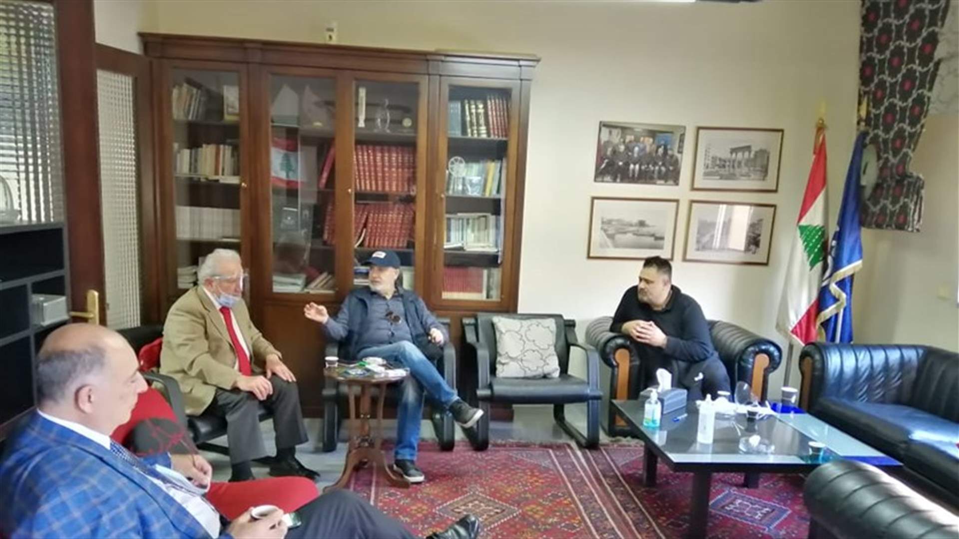 بعد بيان نقابة الفنانين... توضيح من النقيب الممثل جهاد الأطرش