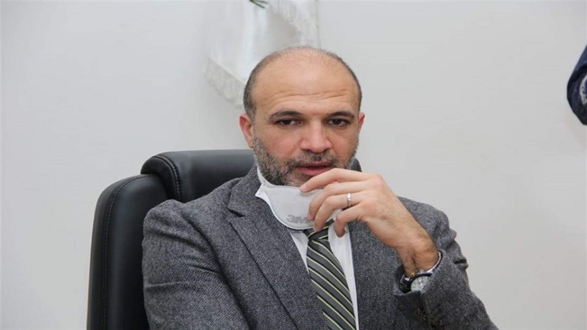 حسن بحث في استكمال بناء مستشفى دير القمر مع مجلسها البلدي