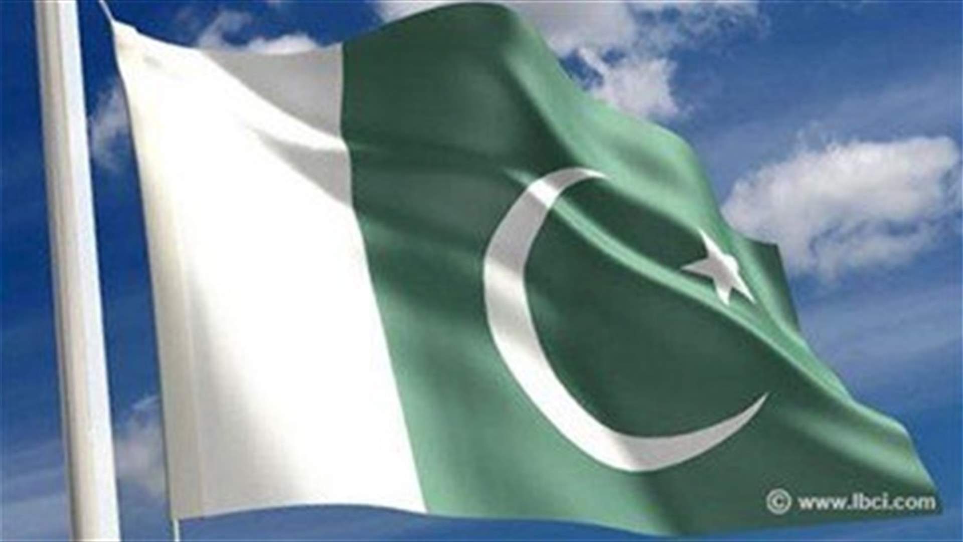 Pressured by Islamists, Pakistan parliament to vote on whether to expel French envoy