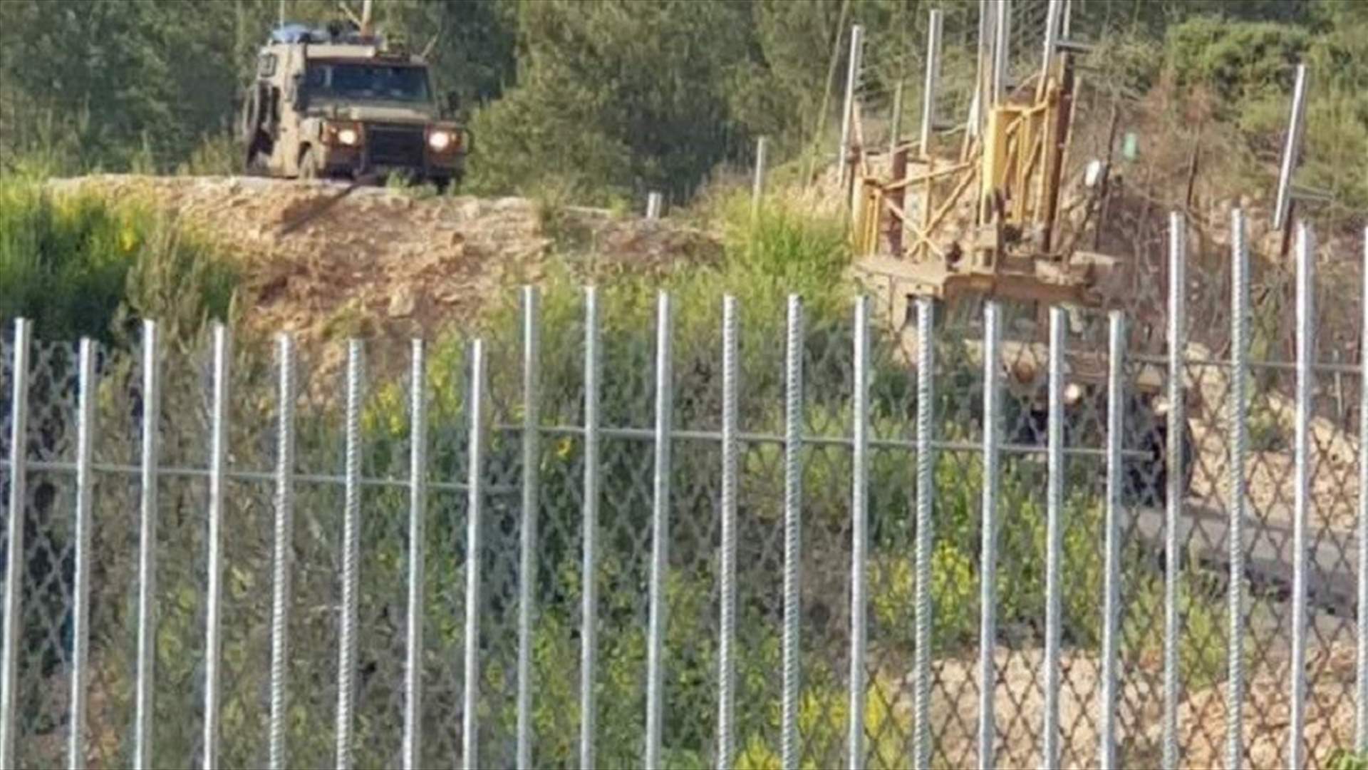 الجيش الاسرائيلي يقوم بعمليات حفر قبالة عديسة