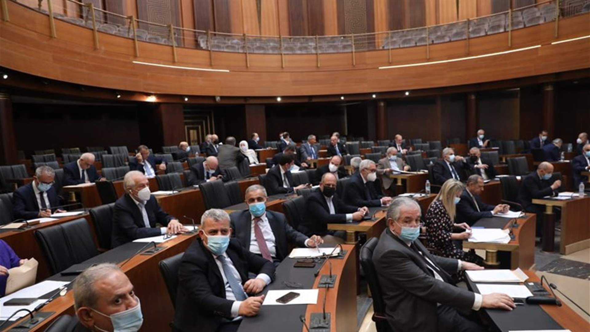 تصديق اقتراح رفع المبلغ المعطى للبلديات وإرجاء اقتراح المتعاقدين والعاملين في القطاع الصحي