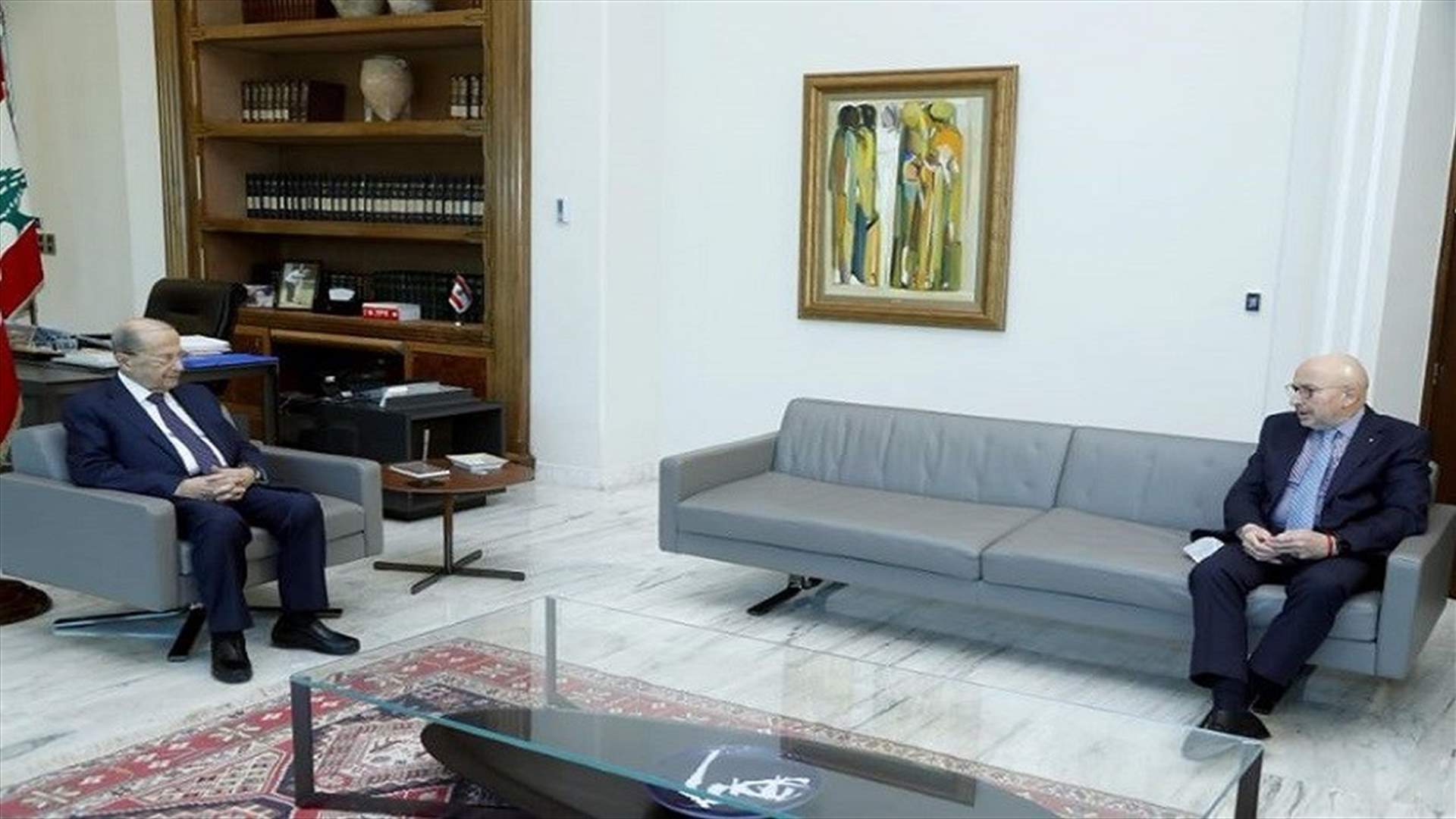 عون التقى سفير الاوروغواي في زيارة وداعية