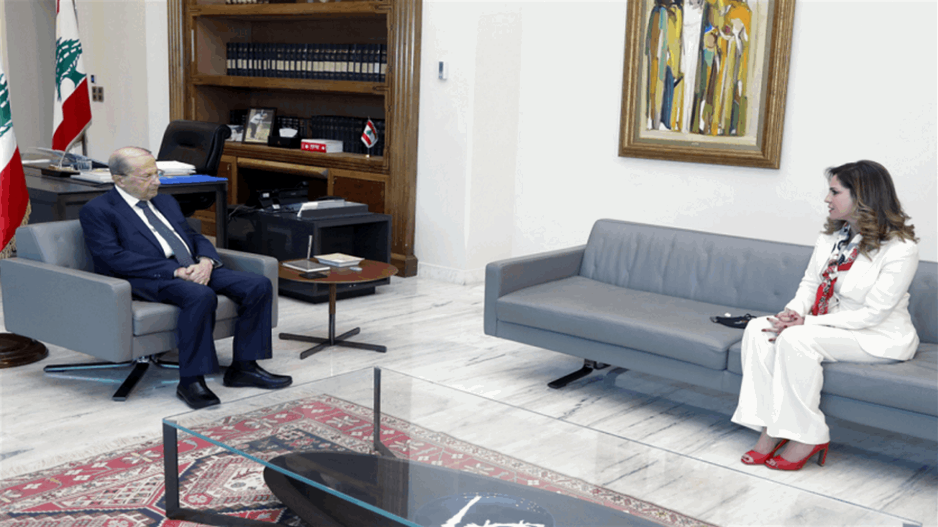 الواقع الإعلامي بين عون وعبد الصمد