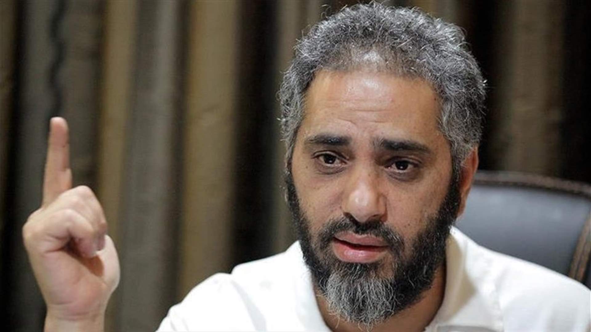 شقيق فضل شاكر يسلم نفسه للجيش عند مدخل عين الحلوة... ماذا كشف وكيله القانوني للـLBCI؟