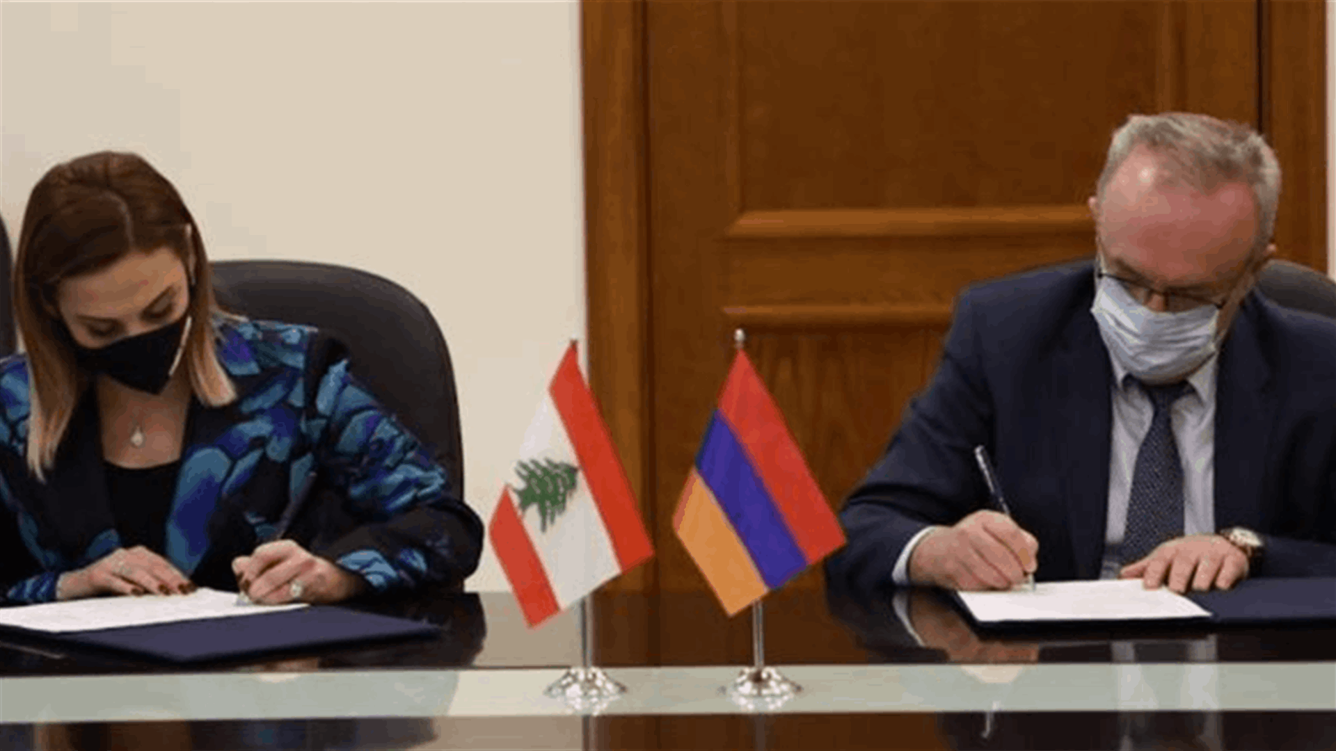 اوهانيان التقت وزير خارجية ارمينيا والبحث تناول تعزيز العلاقات