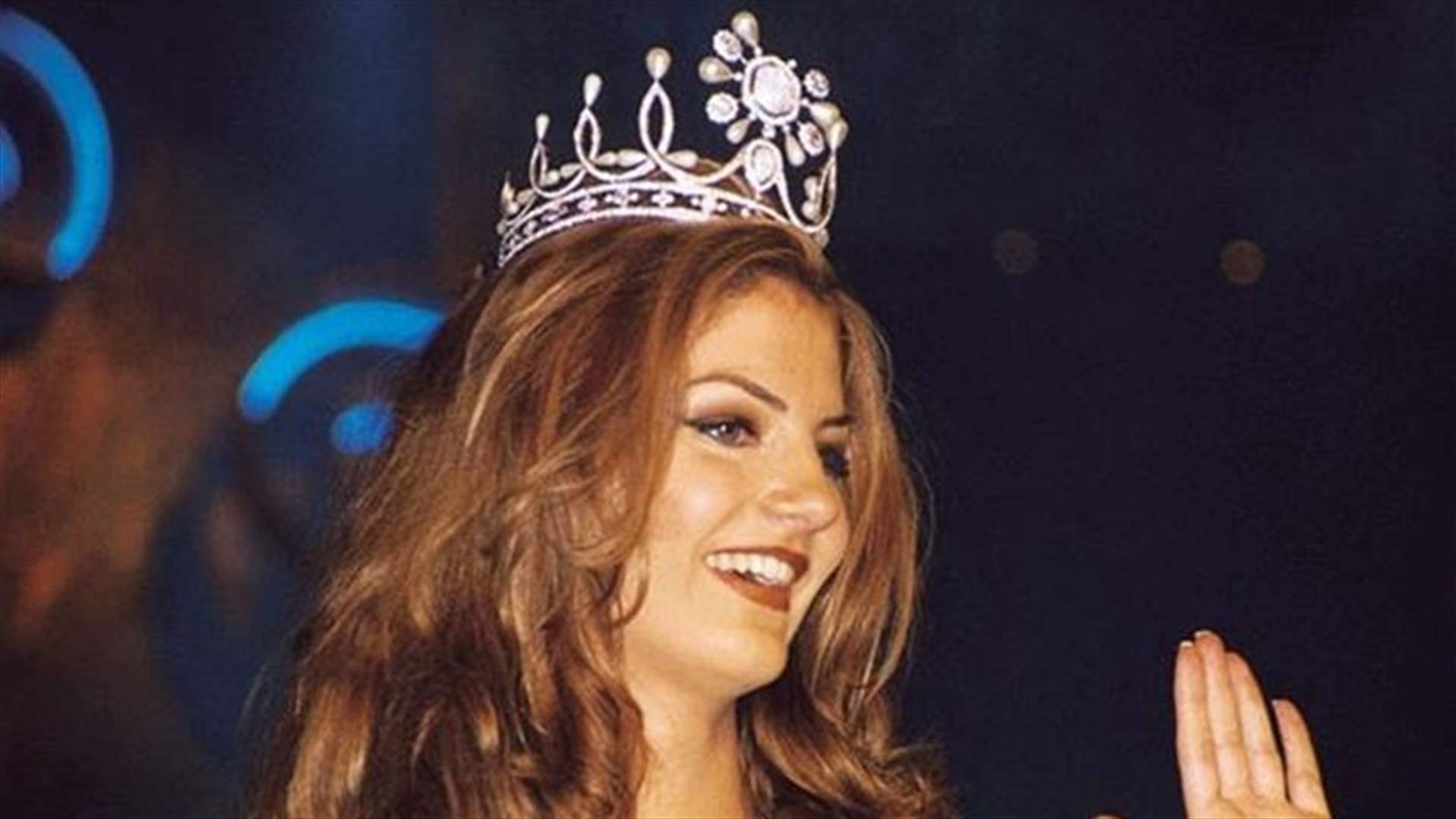 ملكة جمال لبنان ساندرا رزق تحتفل بعيد ميلادها... كيف بدت بعد 21 عاماً على تتويجها؟ (صور)