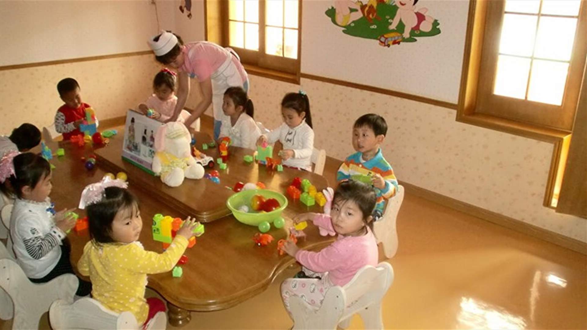 Knife attacker wounds 16 children at Chinese kindergarten - Xinhua