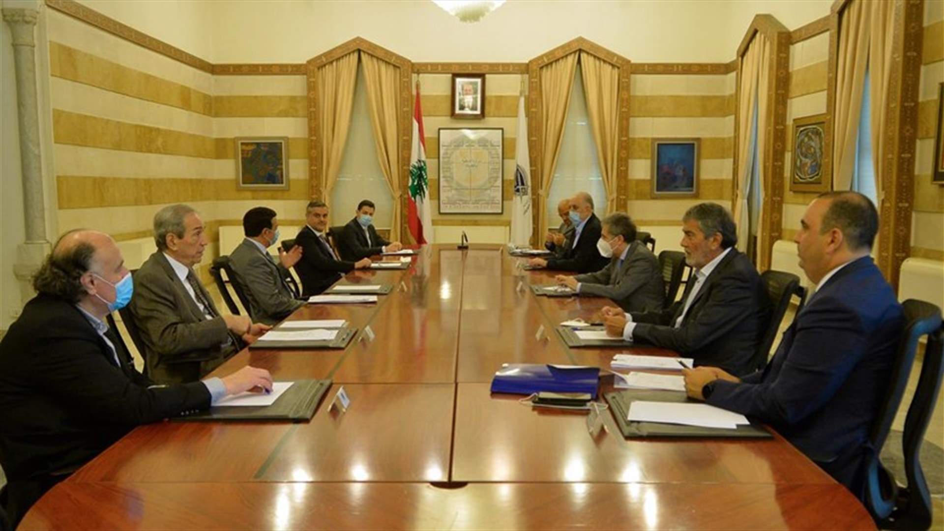 اجتماع في الداخلية للبحث في صعوبات تعيق سير عمل المطار لجهة السلامة العامة