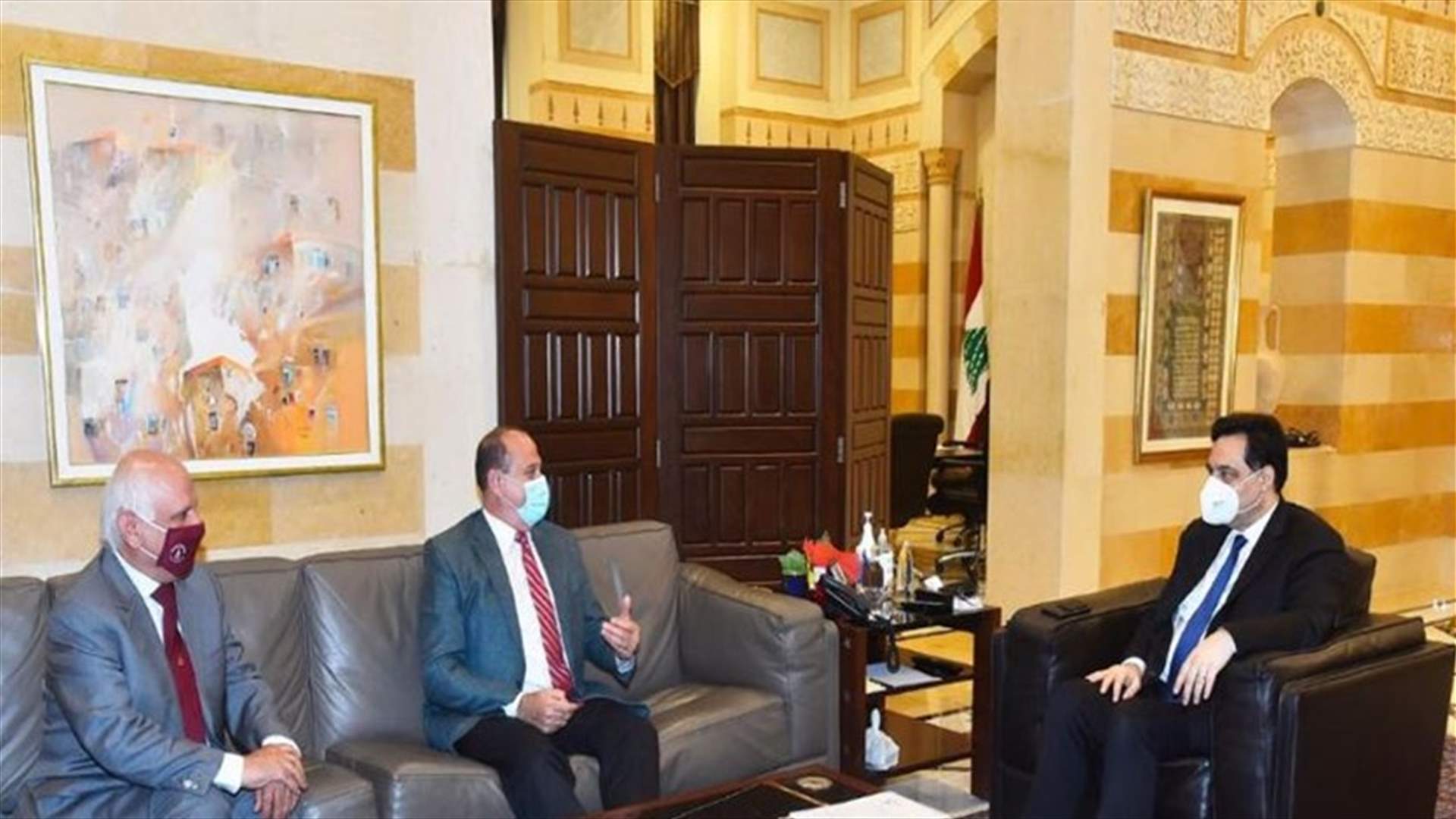 دياب بحث مع حب الله وشركة أروان في تصنيع لقاح "سبوتنيك v“ في لبنان