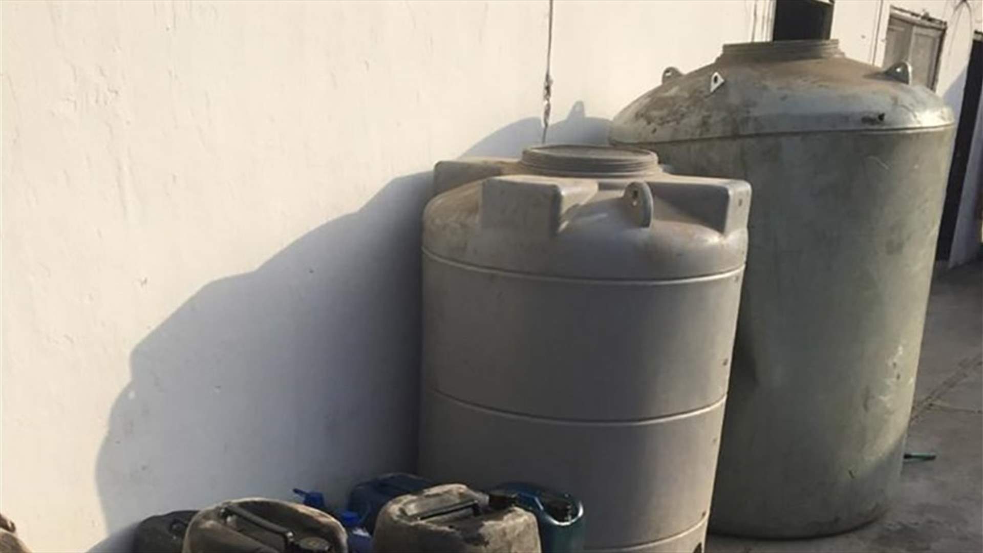 ضبط كمية من المحروقات المعدة للتهريب الى سوريا...