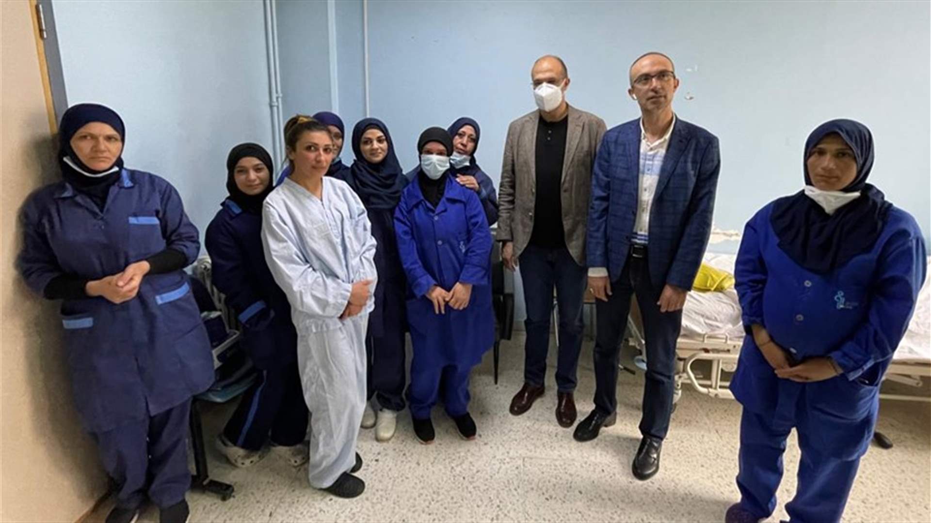 وزير الصحة تفقد مستشفى بعلبك الحكومي ... والتقى خلال الجولة عاملات النظافة