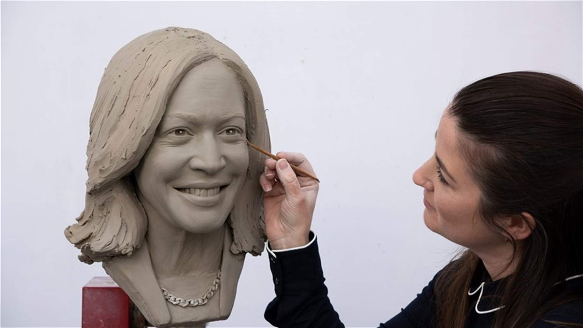 كامالا هاريس تحصل على تمثال شمعي كأول نائبة للرئيس في متحف مدام توسو