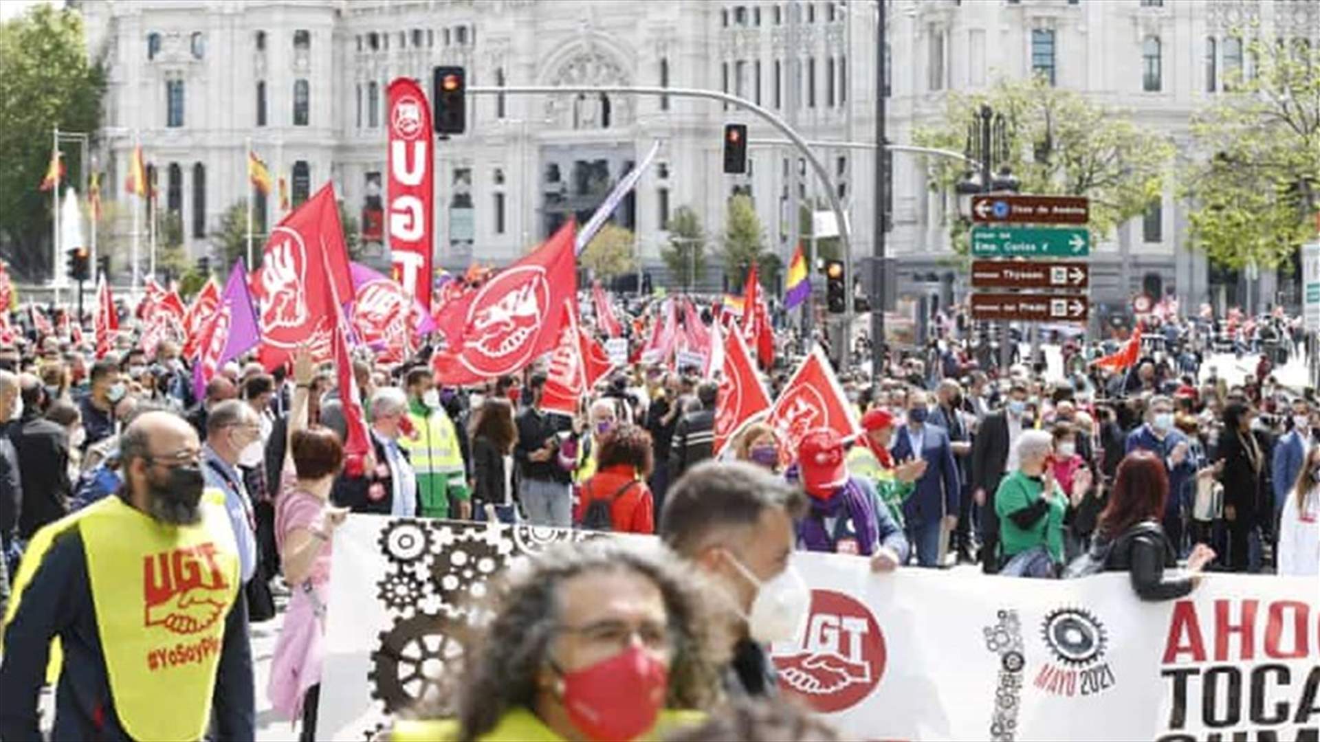 Police, protesters clash during May Day rallies in Berlin