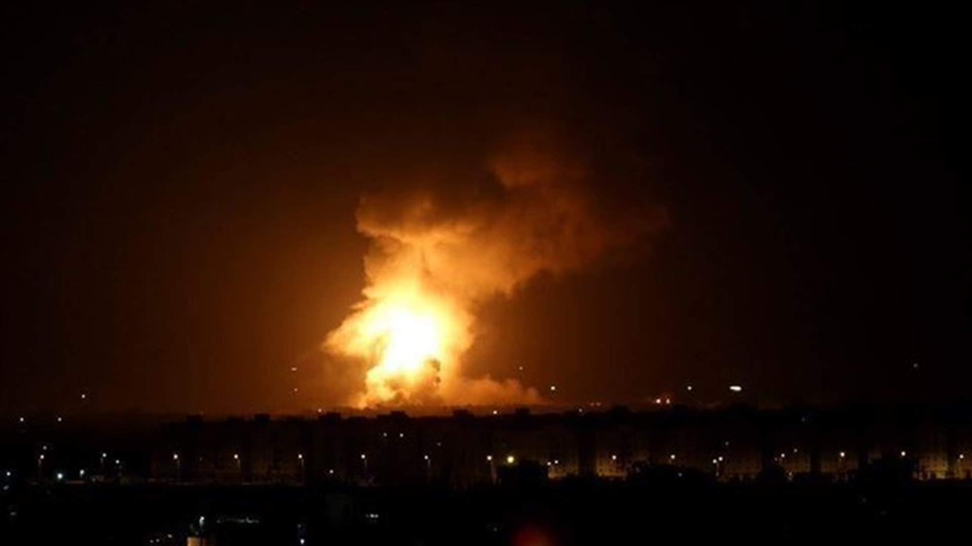سقوط صواريخ على قاعدة جوية عراقية تستضيف متعاقدين أميركيين