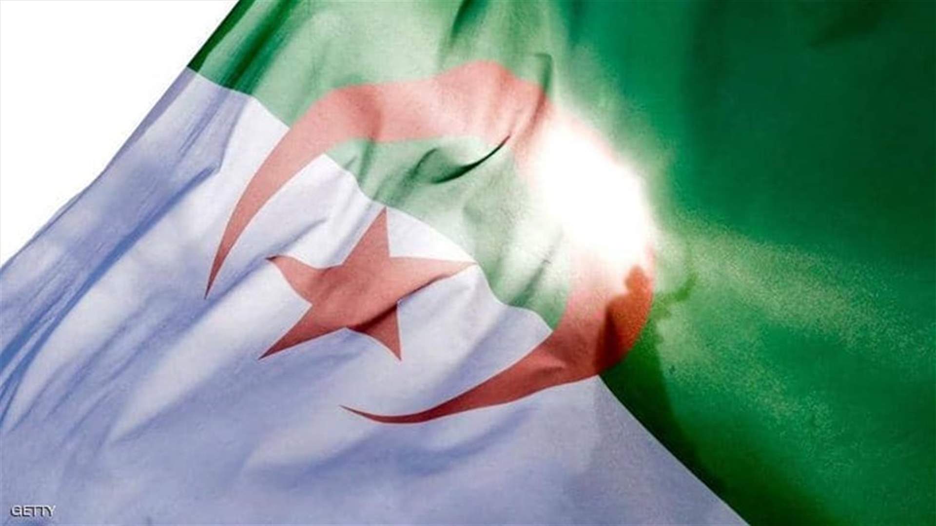 الداخلية الجزائرية توقف أكثر من مئتي إطفائي عن العمل لمشاركتهم في تظاهرة