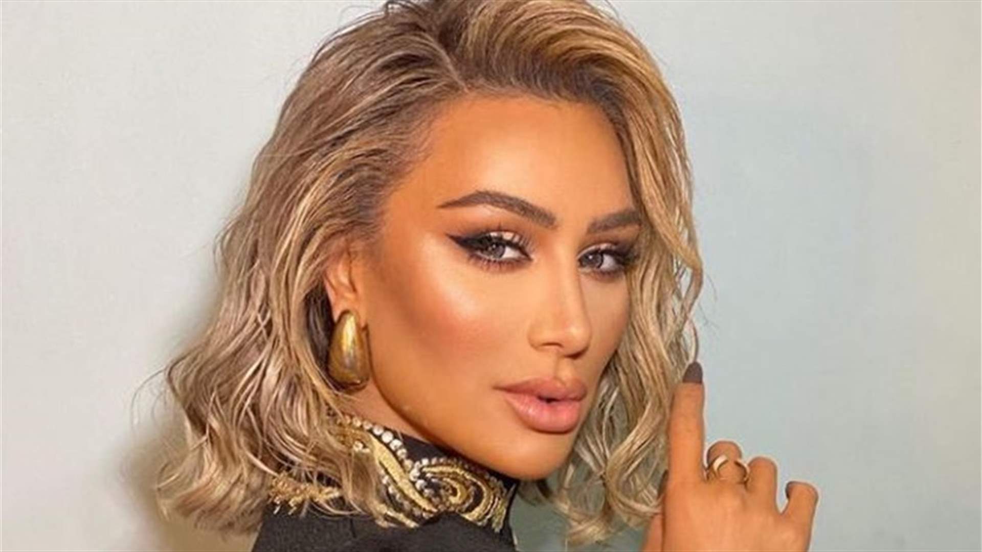 مايا دياب بفستان الزفاف... صورة نشرتها لدقائق وحذفتها