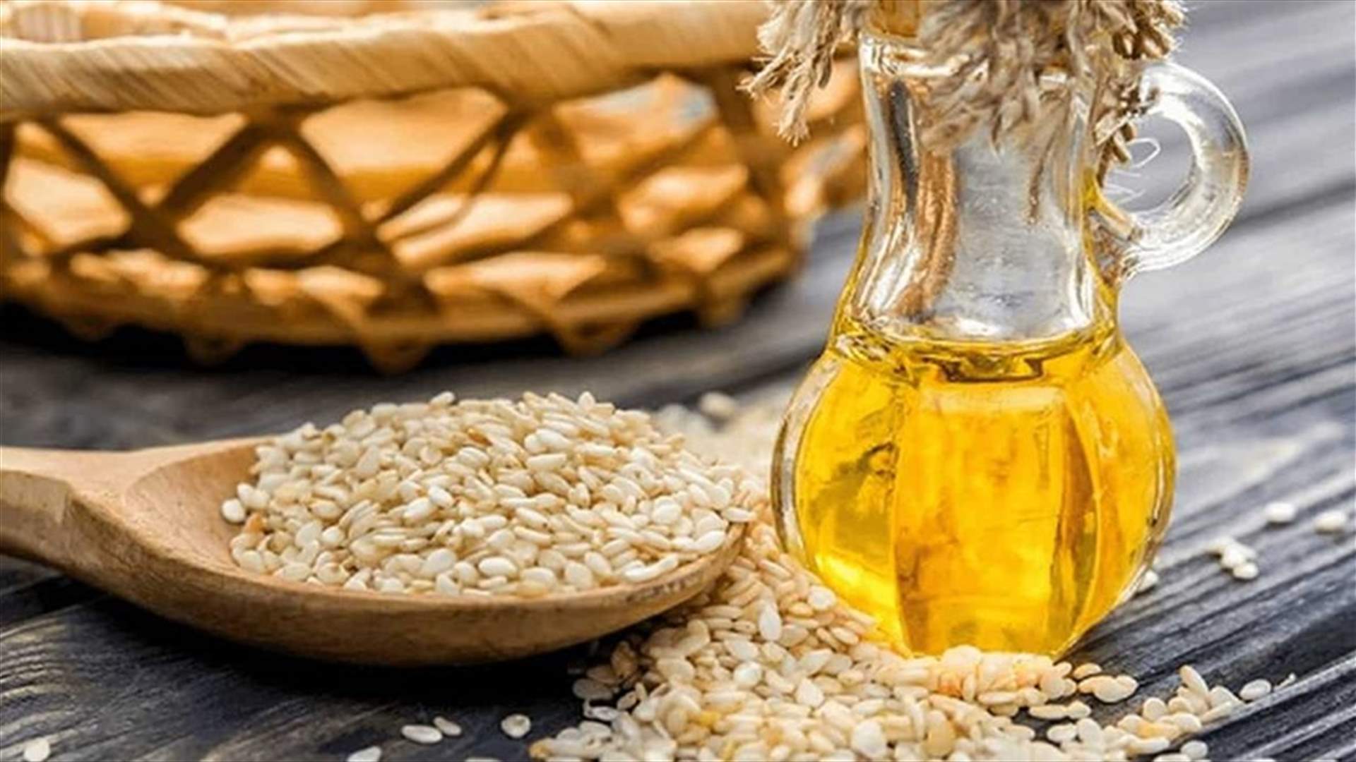 ما هي الفوائد التي تحصلون عليها نتيجة تطبيق زيت السمسم على الوجه؟