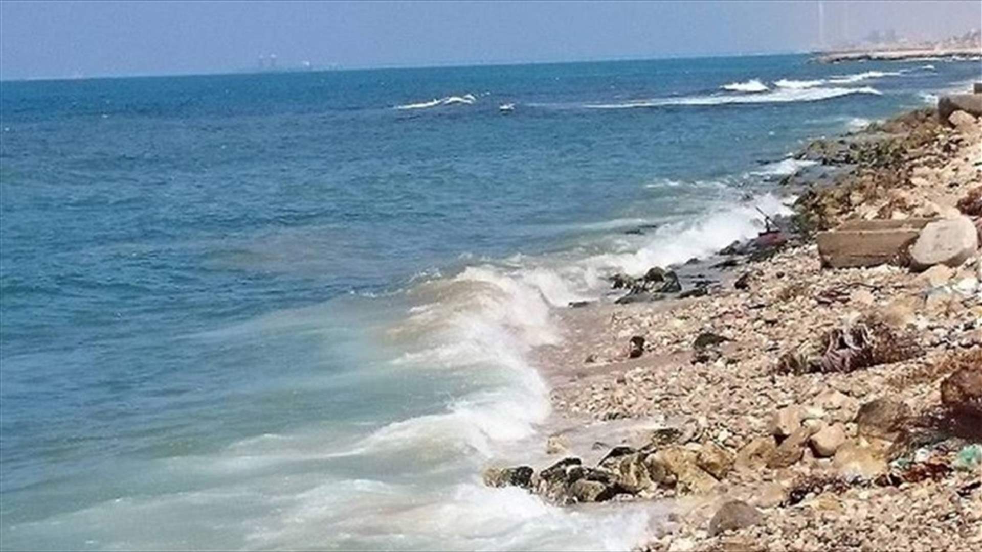 بينهم نساء وأطفال... شعبة المعلومات تُحبِط عملية تهريب 51 شخصاً إلى قبرص