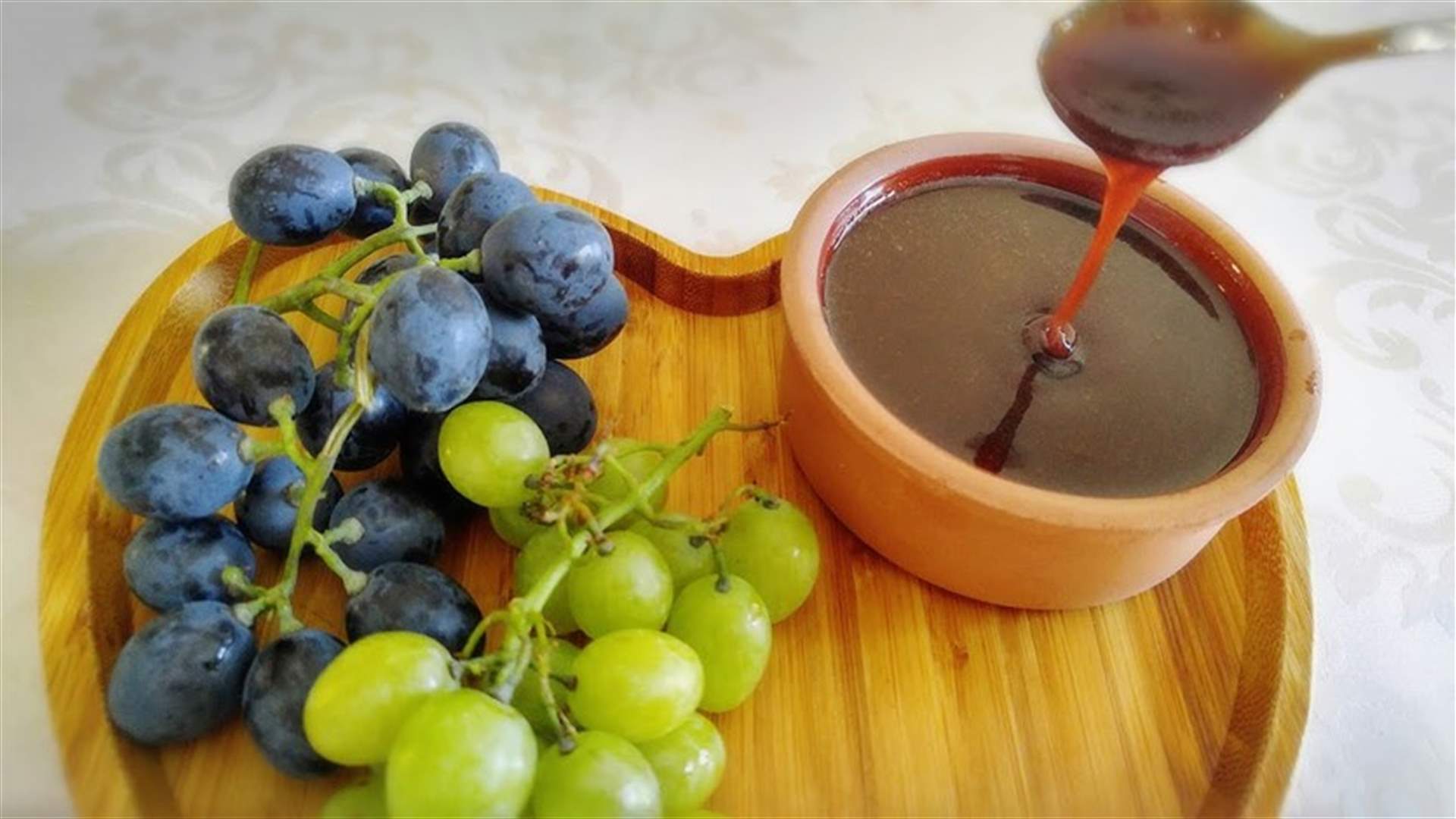 دبس العنب... إليكم أبرز فوائده الصّحيّة!