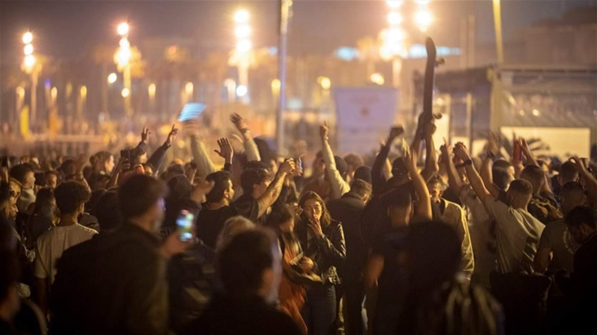 &#39;Freedom&#39; fiestas: Spaniards celebrate end of COVID curfew