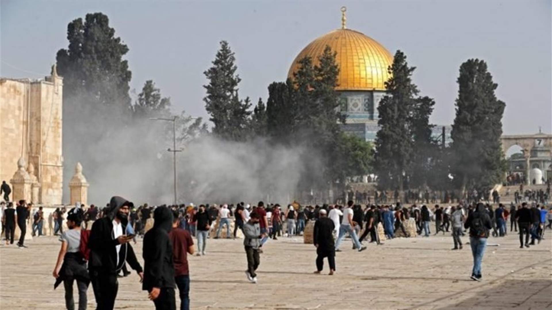 وقفة رمزية في مخيم المية ومية دعمًا للشبان المقدسيين