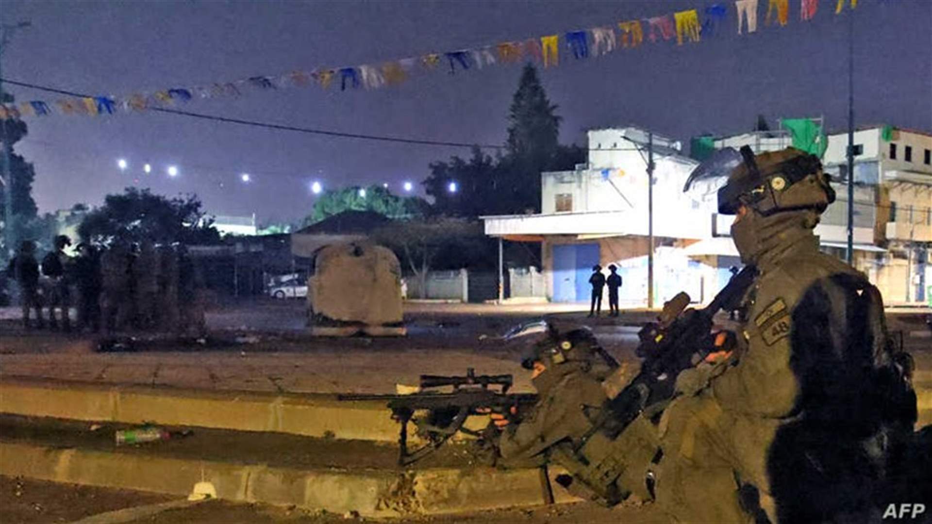 الجيش الإسرائيلي يؤكد أنه لم يدخل غزة ويتحدث عن مشكلة "تواصل" داخلية