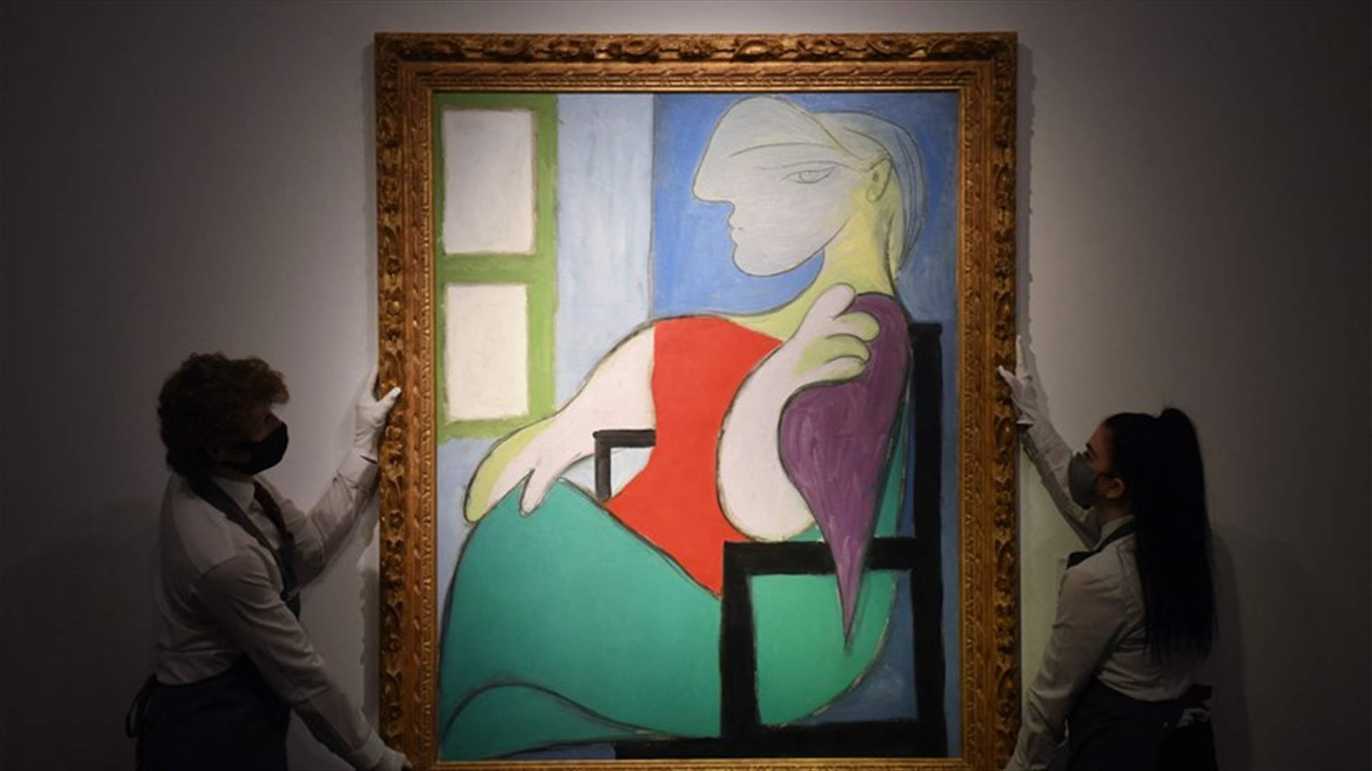 &quot;المرأة الجالسة قرب النافذة&quot;...لوحة زيتية لبيكاسو تباع بأكثر من مئة مليون دولار