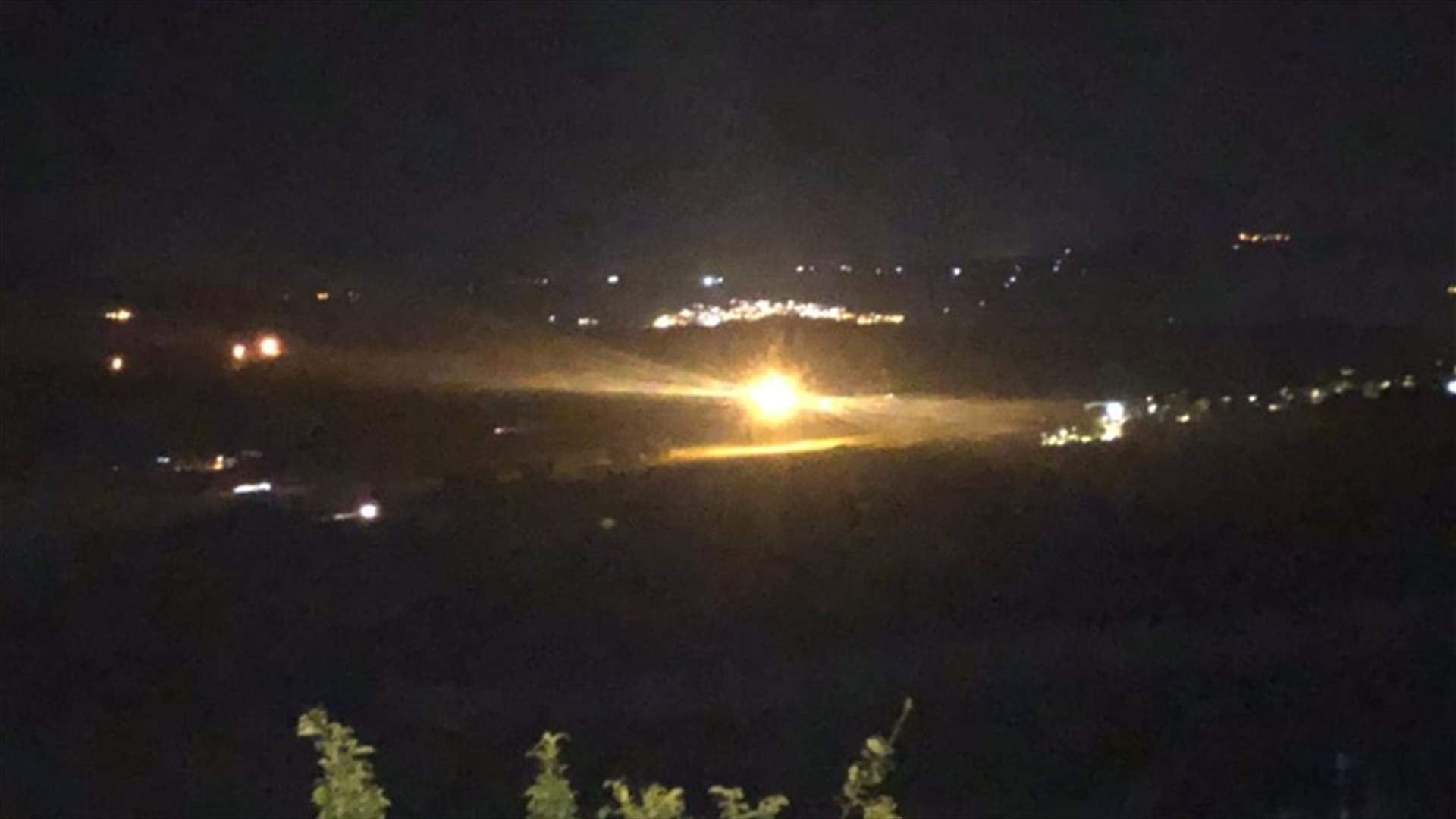 الجيش الاسرائيلي يطلق قذائف مضيئة فوق الحدود بين سهل مرجعيون ومستوطنة المطلة