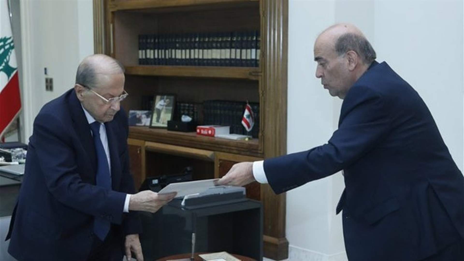 Lebanon's foreign minister asks to quit, after comments strained Gulf ties