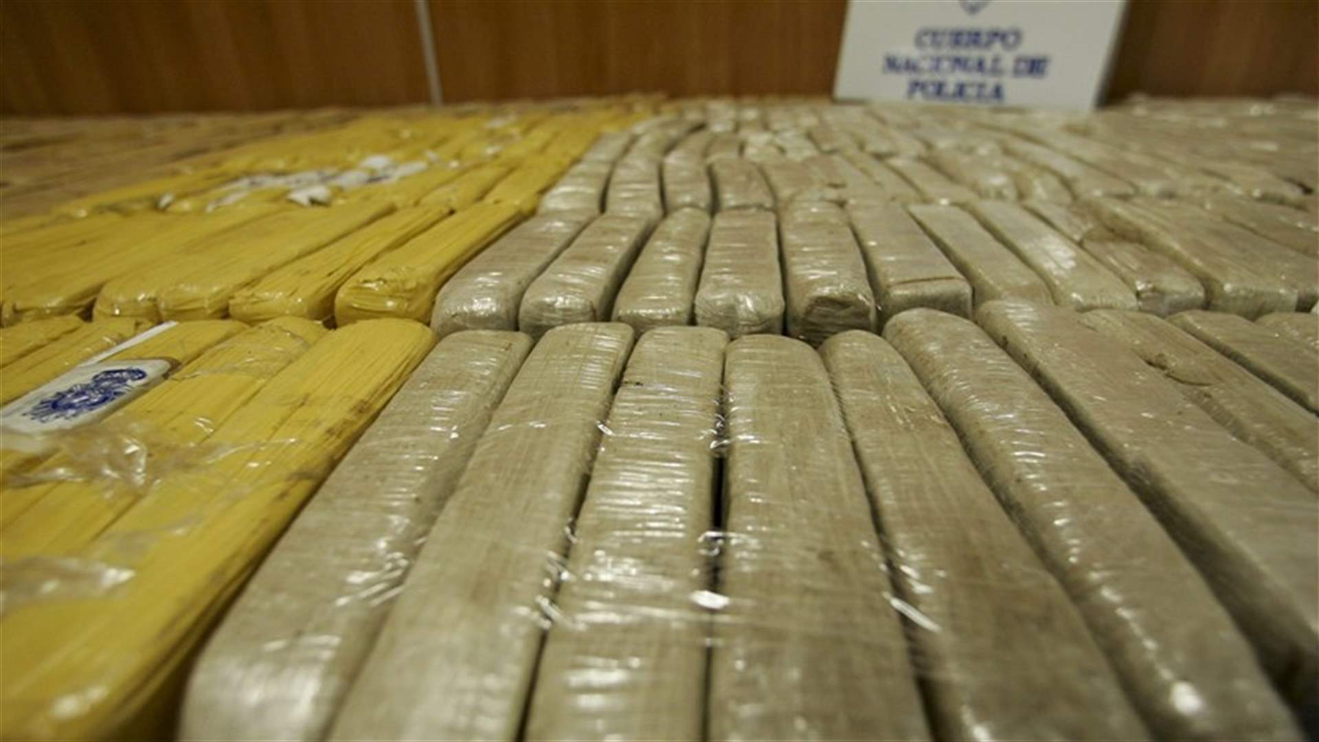 رومانيا تضبط طنّاً ونصف الطنّ من الهيروين مصدرها إيران