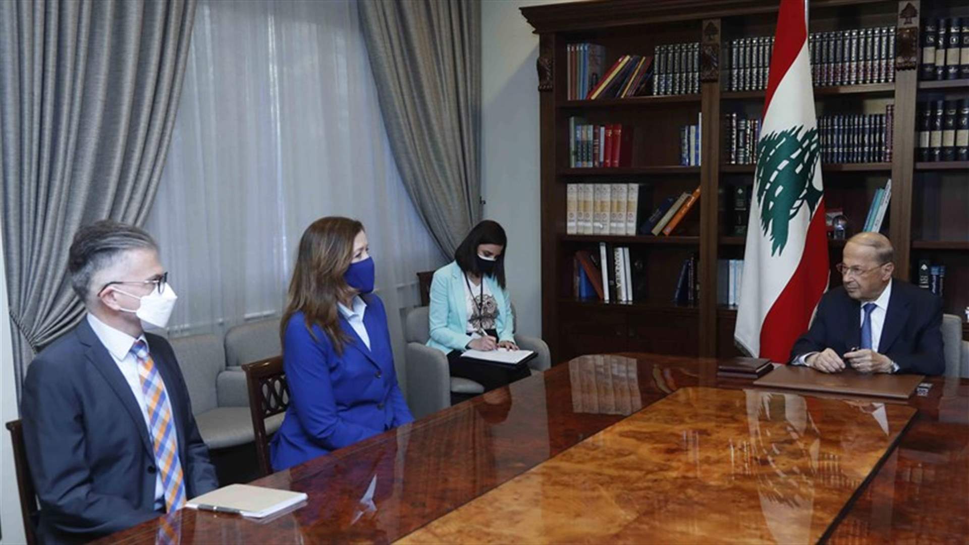 عون عرض مع شيا العلاقات الاميركية-اللبنانية
