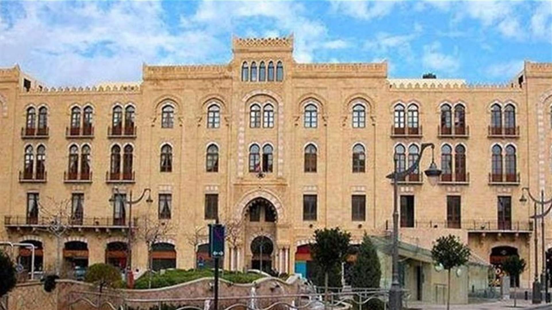 في بيت الوسط صمت مطبق... ولقاءات مع السفراء والديبلوماسيين (الجمهورية)
