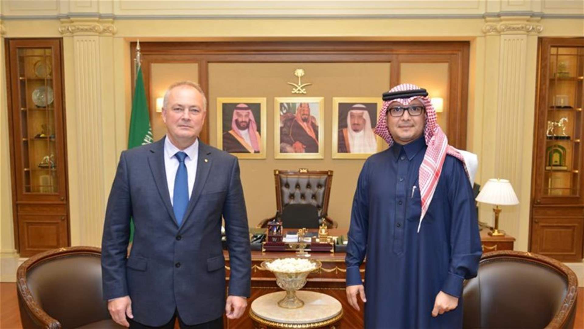 بخاري التقى نظيره الروسي... ماذا بحثا؟