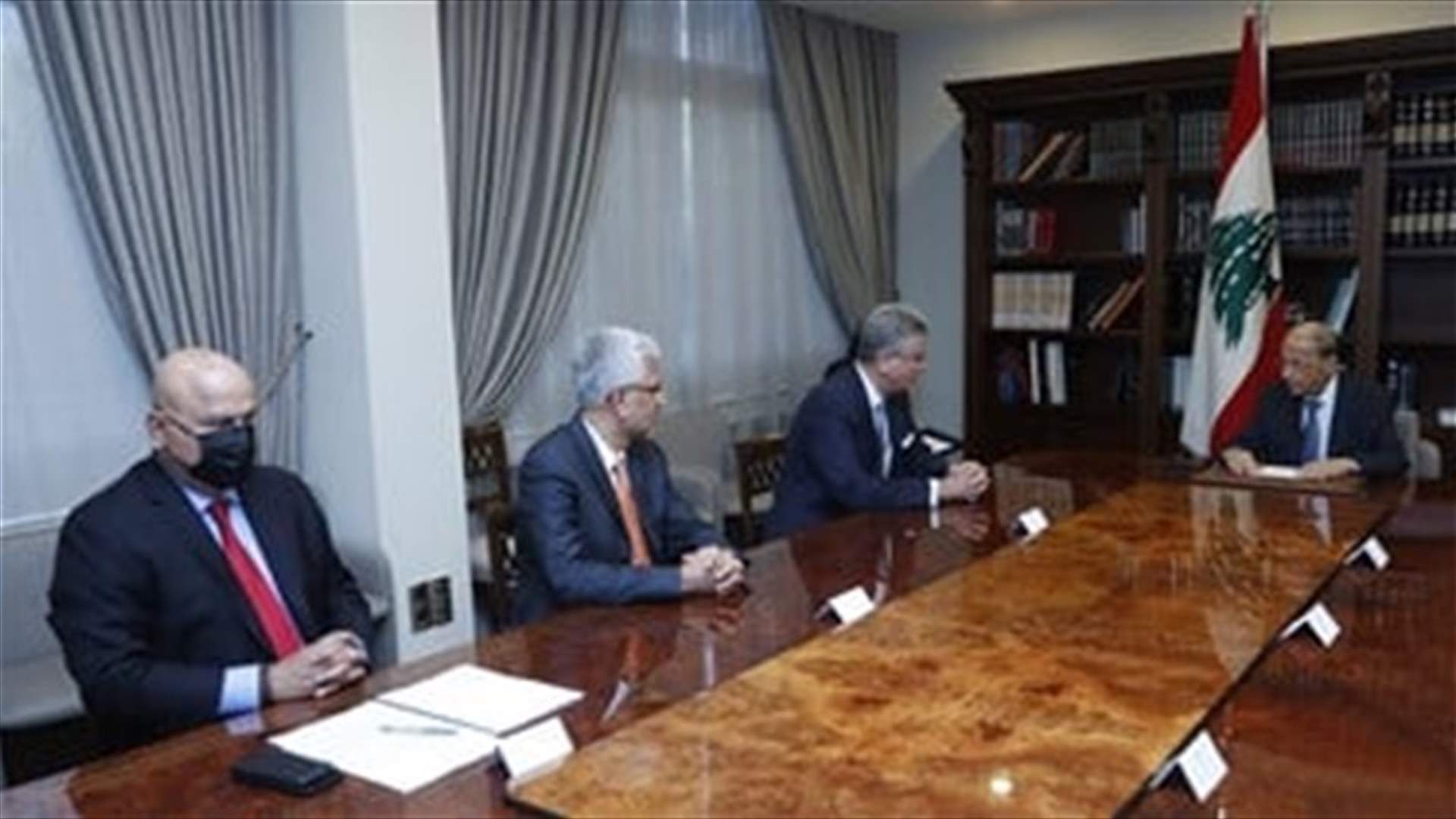 President Aoun meets with World Bank Group delegation