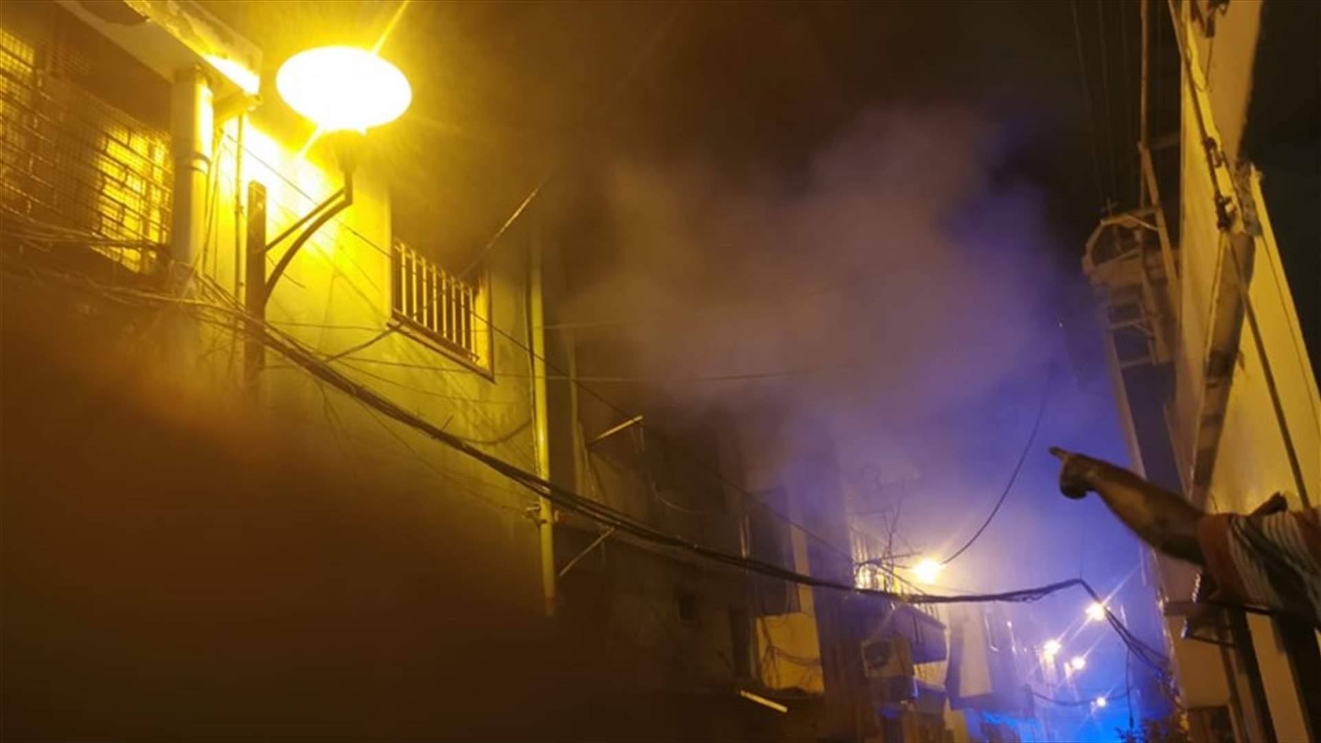 إخماد حريق داخل مبنى في الاشرفية ونقل مصابة الى مستشفى الكرنتينا