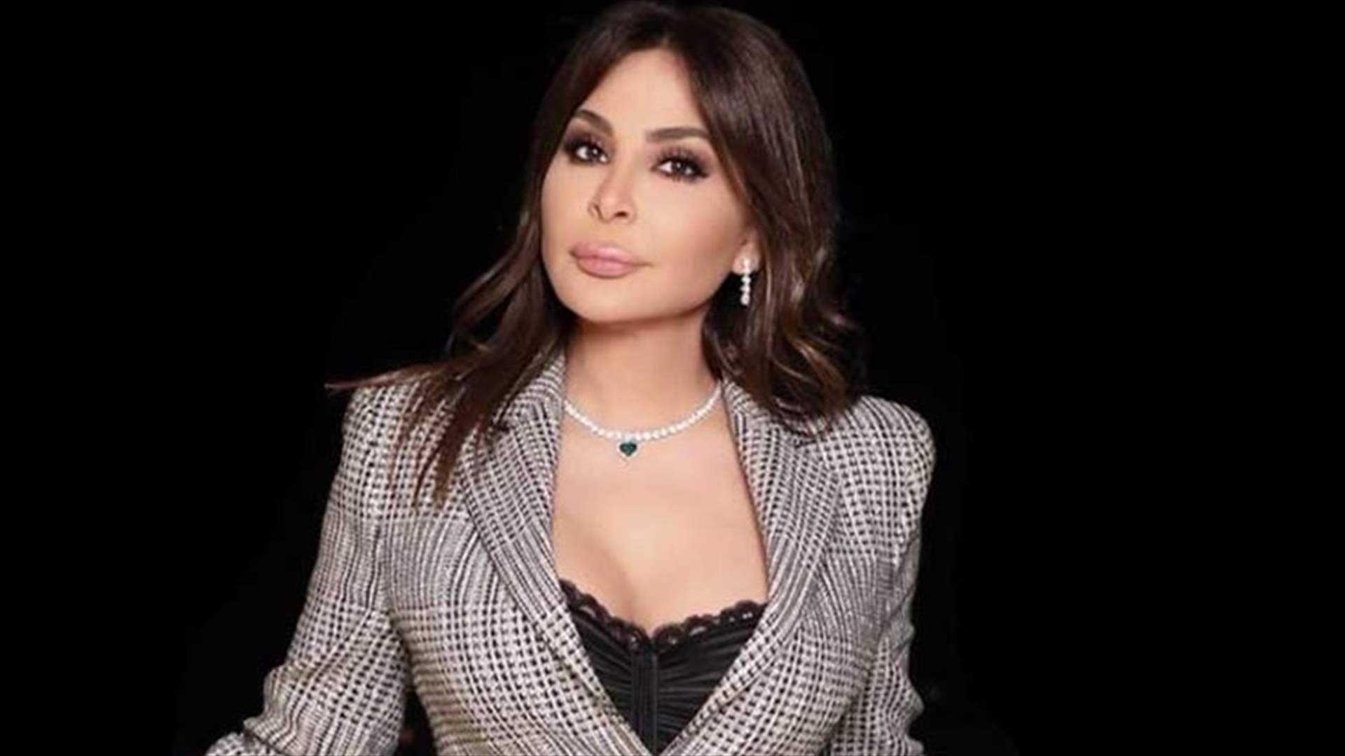 إليسا تثير إعجاب الجمهور بجمالها في أحدث صورها