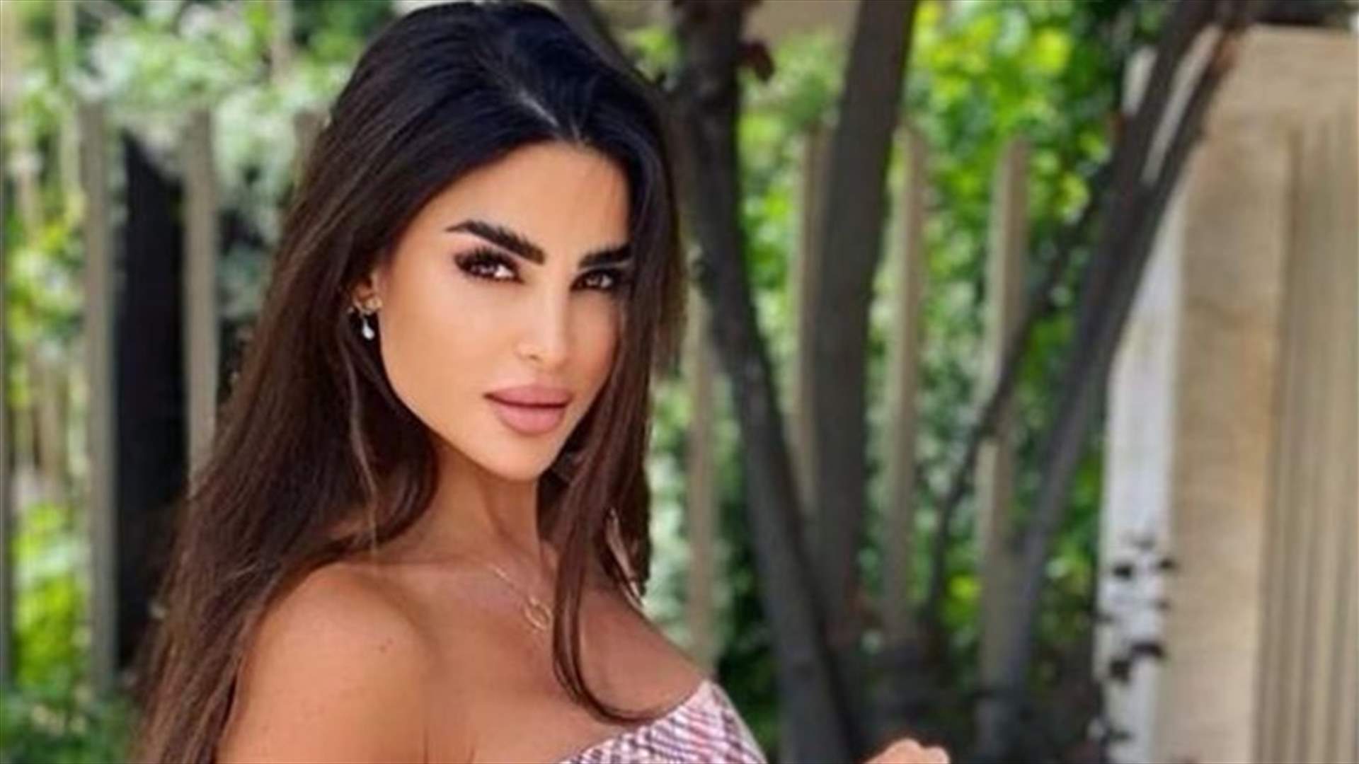نيللي مقدسي بضمّادة على أنفها: "حادث بسيط و4 غرز جراحية"