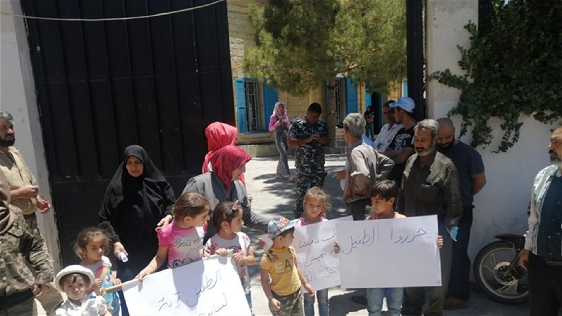 اعتصام لأهالي طفيل في بعلبك ومطالبة بدخول الجيش إلى بلدتهم