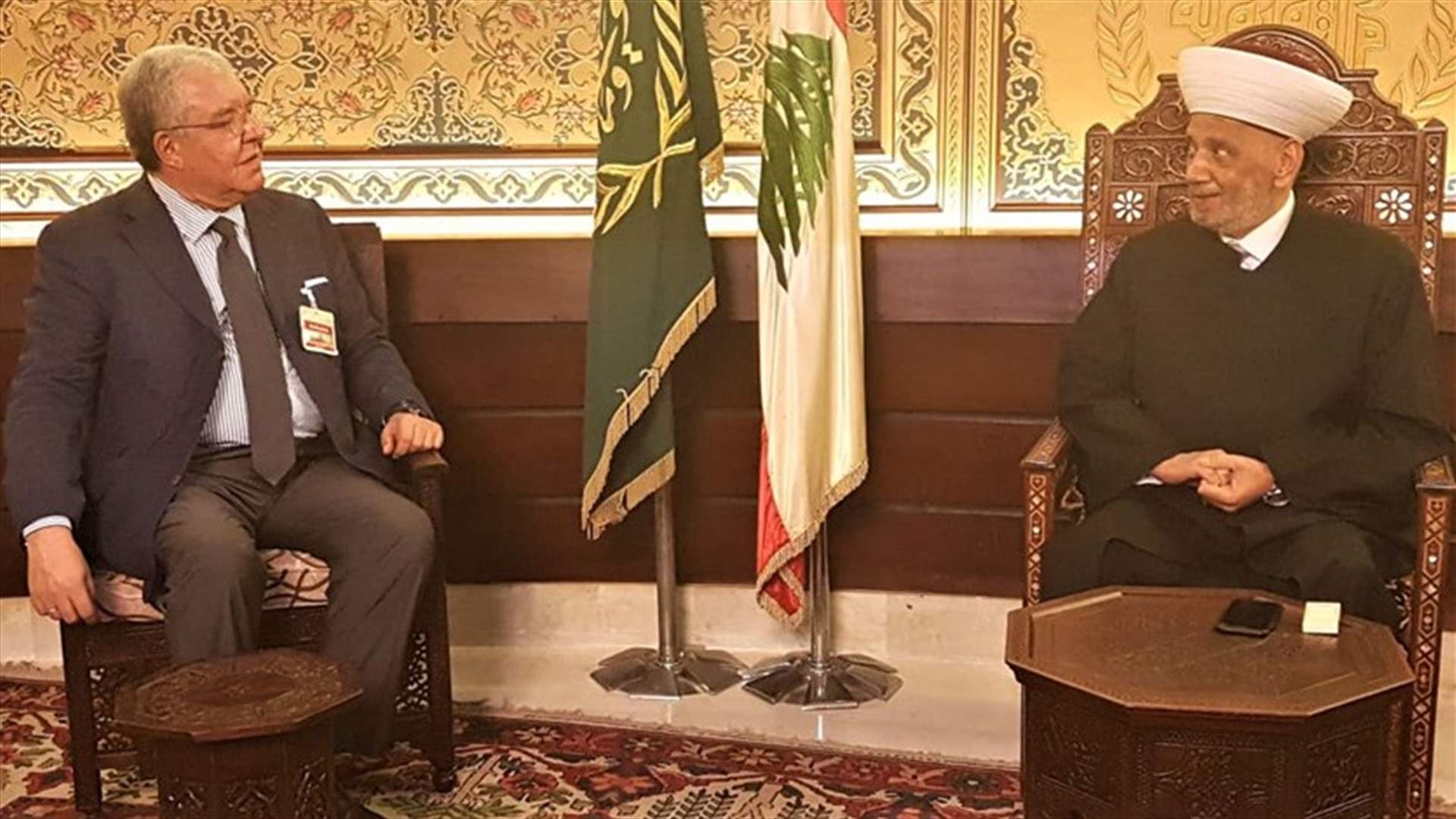 المفتي دريان بحث مع المشنوق في الملف الحكومي