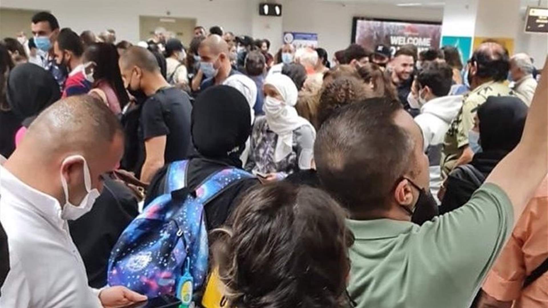 عون طلب من وزير الصحة اتخاذ الإجراءات اللازمة لمعالجة الازدحام الشديد في المطار