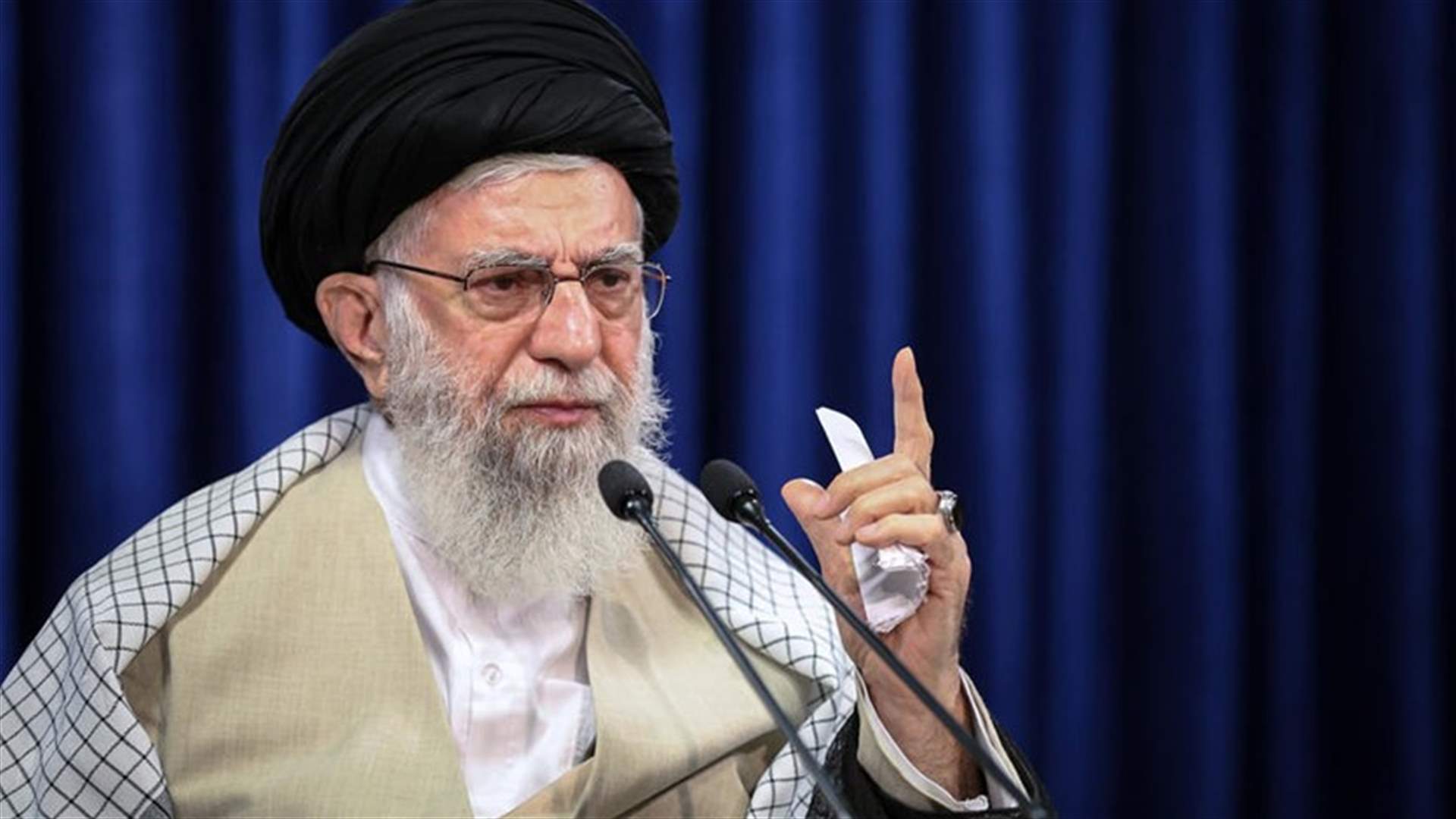 خامنئي يتلقى أول جرعة من لقاح محلي للوقاية من كوفيد-19