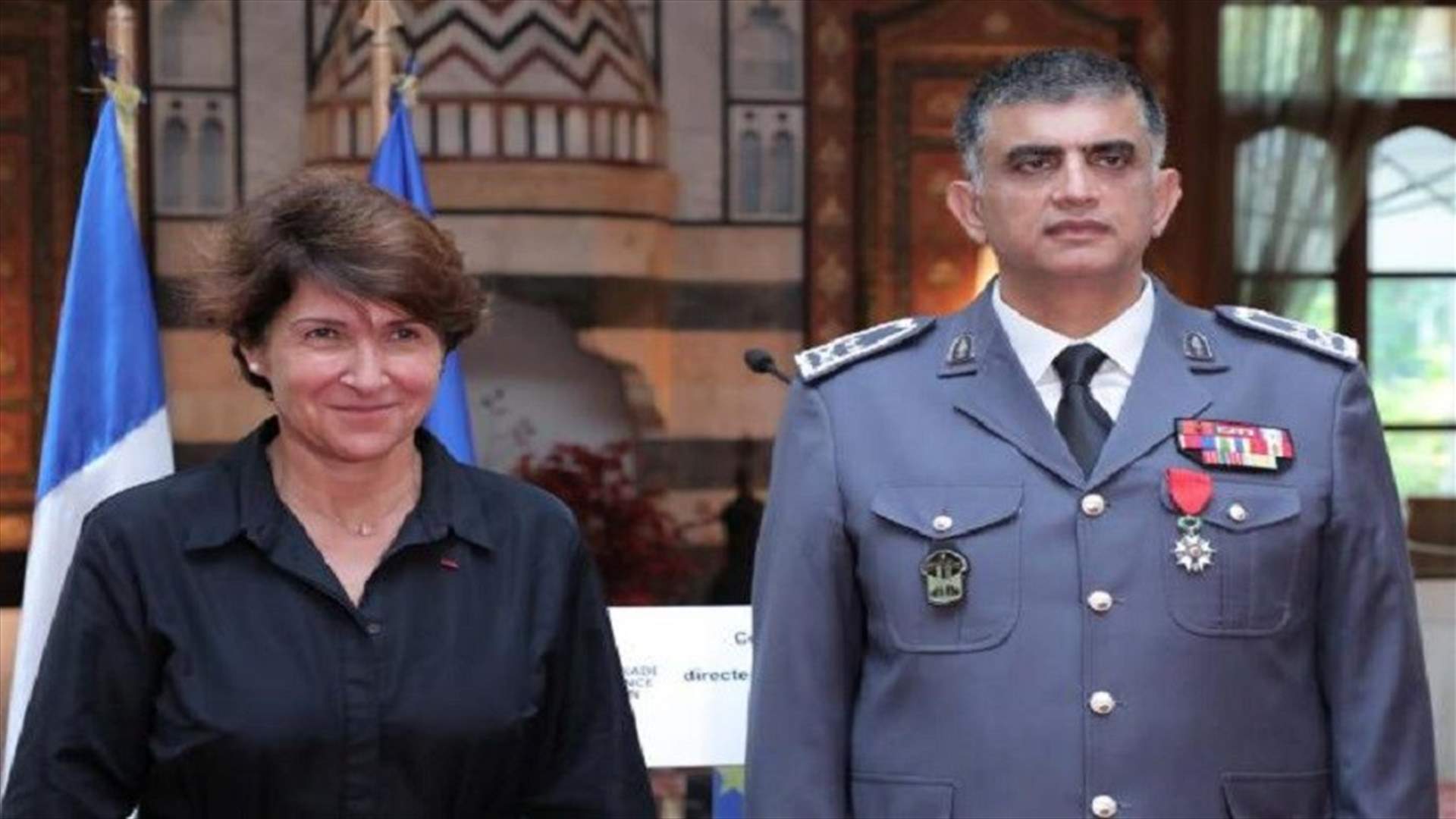 فرنسا تكرِّم اللّواء عماد عثمان وتقلّده وِسام جوقة الشرف الوطني من رتبة فارس (صور)