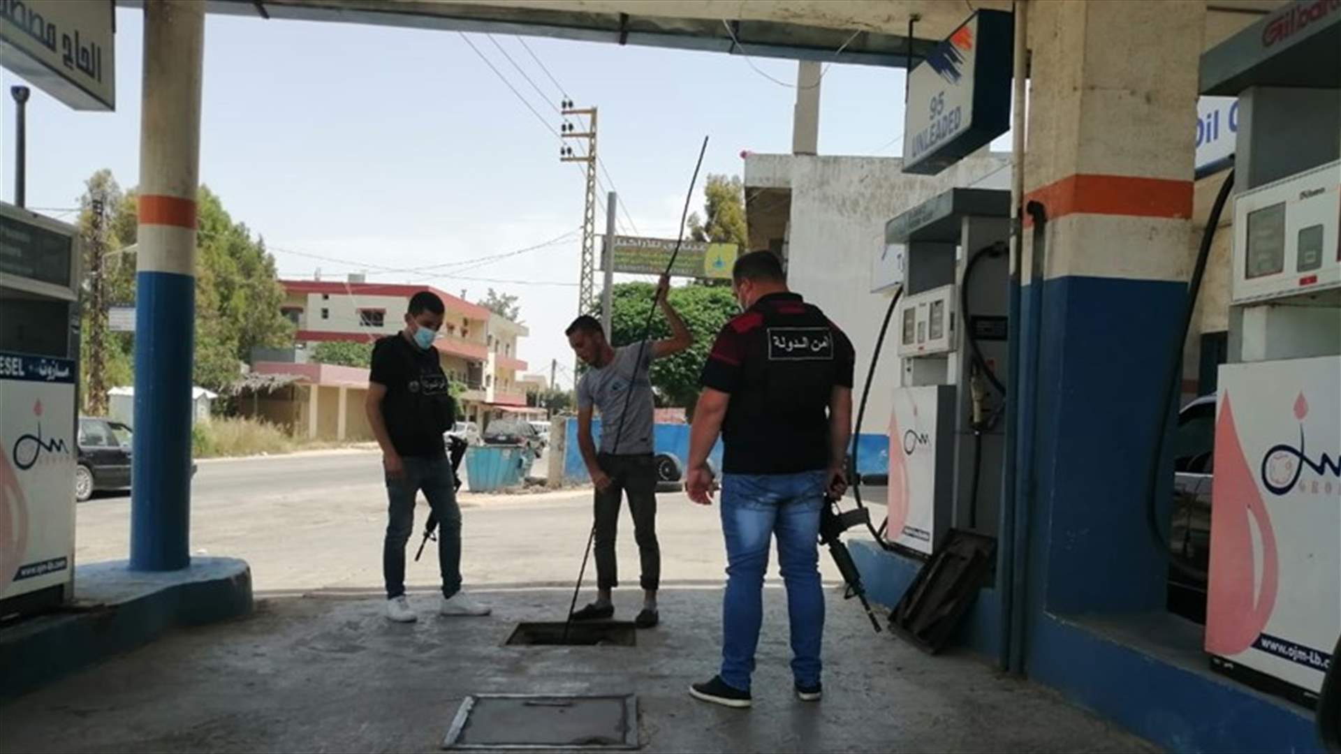 جولة لأمن الدولة ومفتشي الاقتصاد على محطات المحروقات في قضاء الكورة